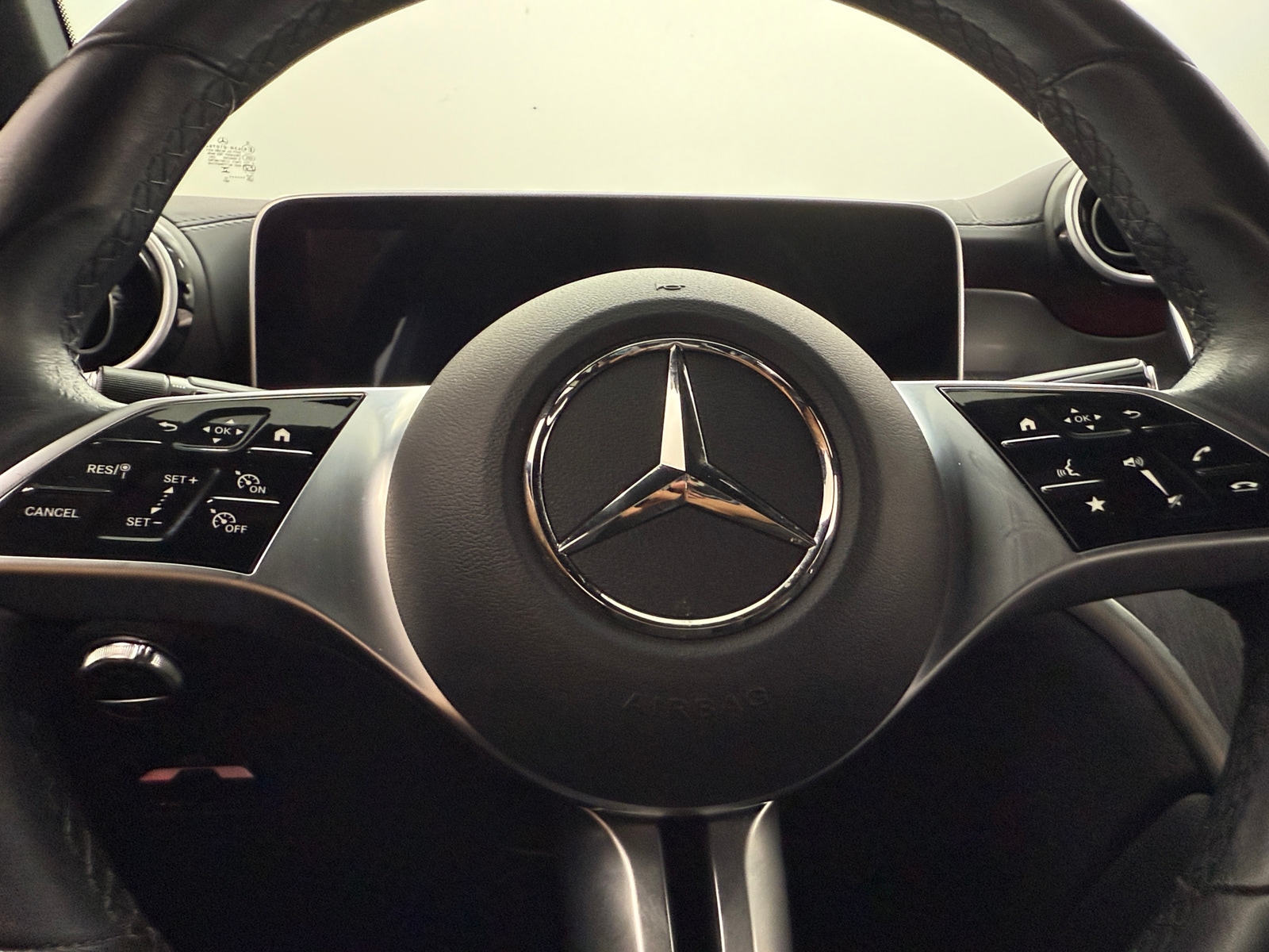 Thumbnail: 2024 Mercedes-Benz GLC - 4