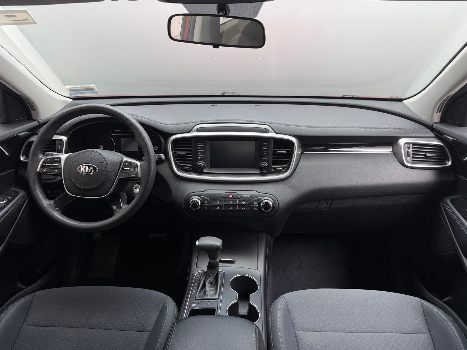Thumbnail: 2019 Kia Sorento - 3