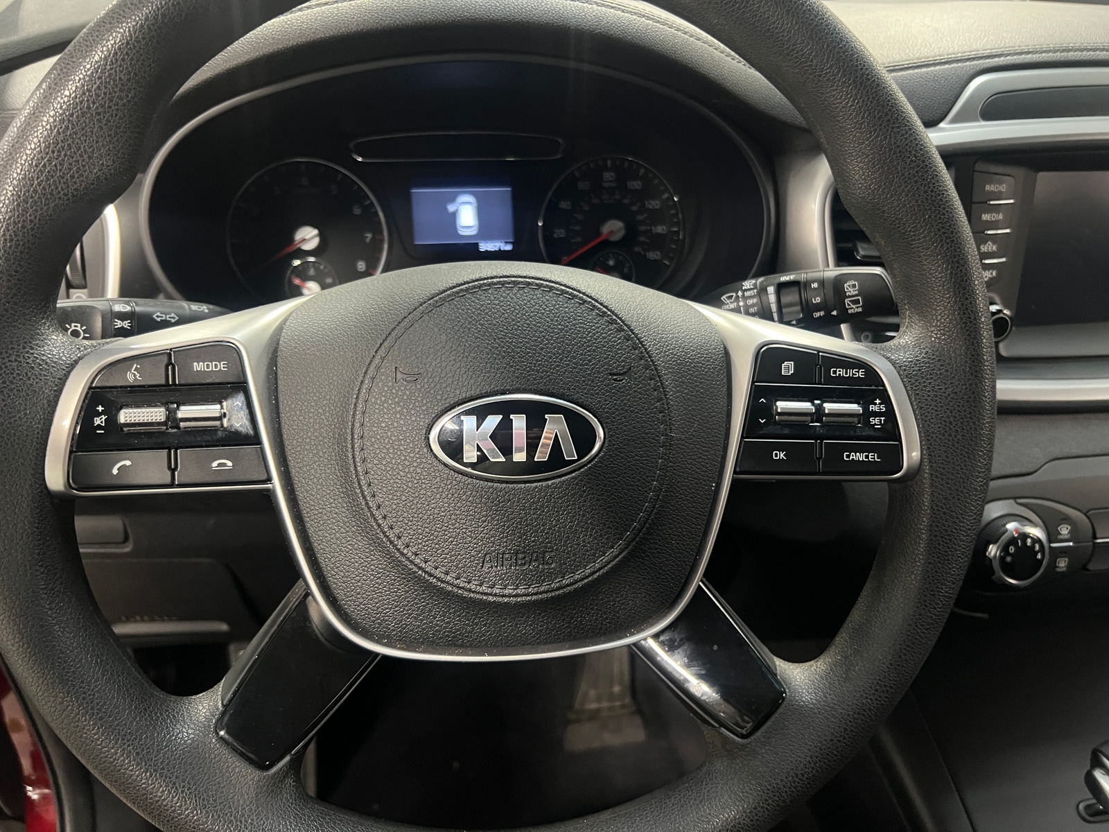 Thumbnail: 2019 Kia Sorento - 5