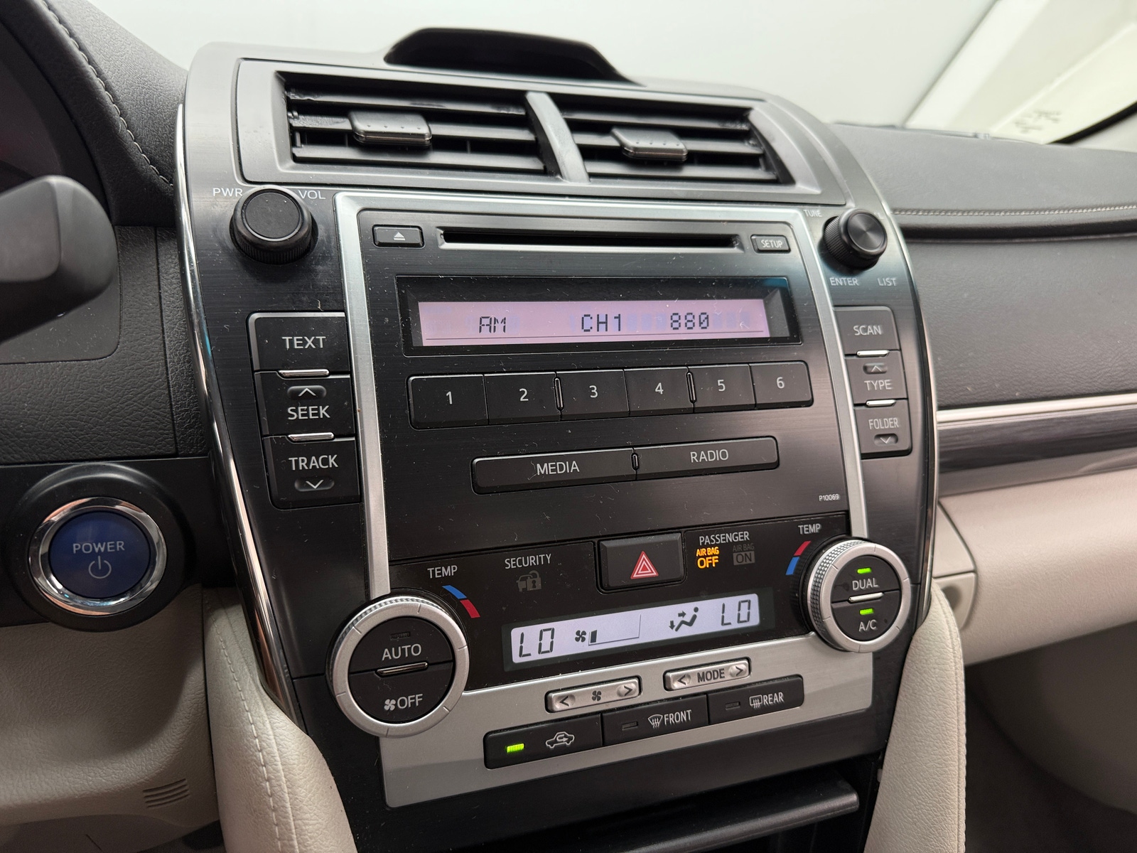 Thumbnail: 2012 Toyota Camry - 4
