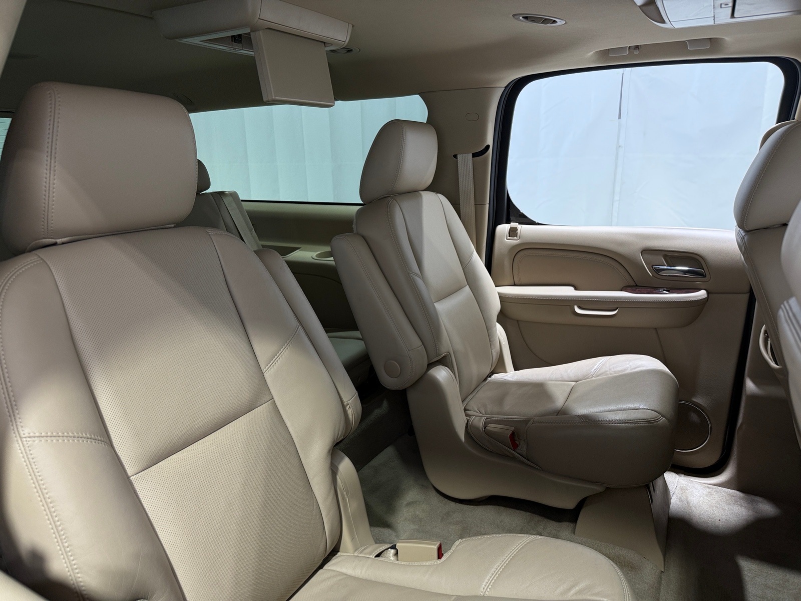 Thumbnail: 2012 Cadillac Escalade - 5