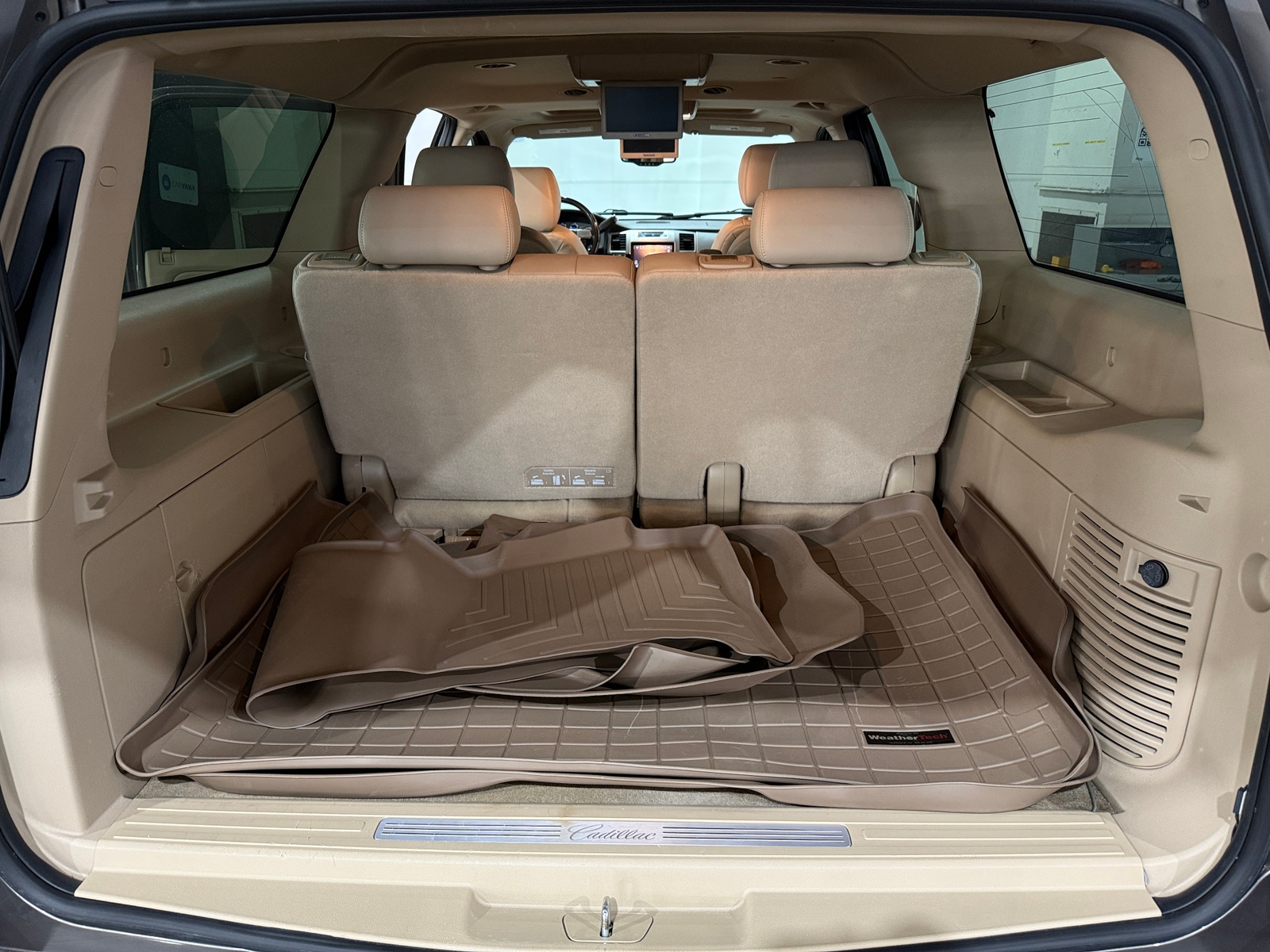 Thumbnail: 2012 Cadillac Escalade - 6