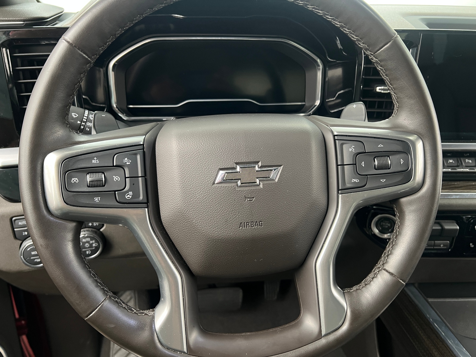 Thumbnail: 2024 Chevrolet Silverado 1500 - 5