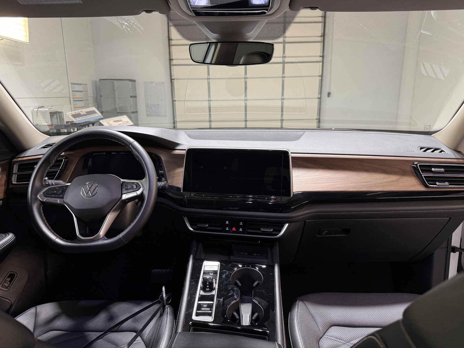Thumbnail: 2024 Volkswagen Atlas - 2