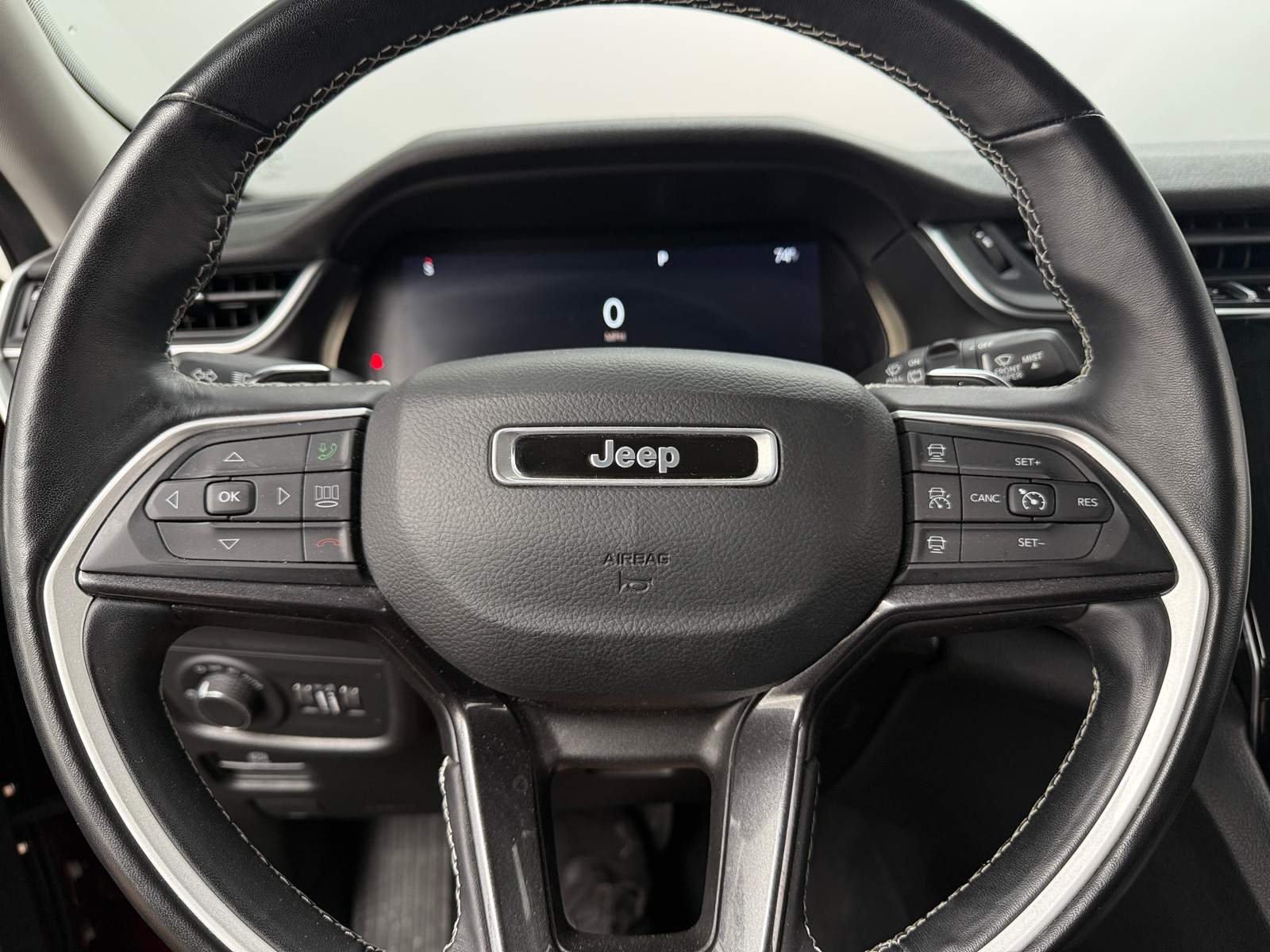 Thumbnail: 2022 Jeep Grand Cherokee L - 5
