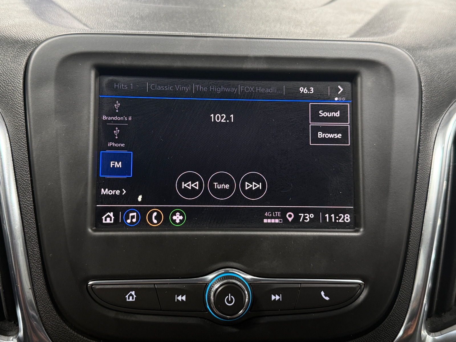 Thumbnail: 2023 Chevrolet Equinox - 4