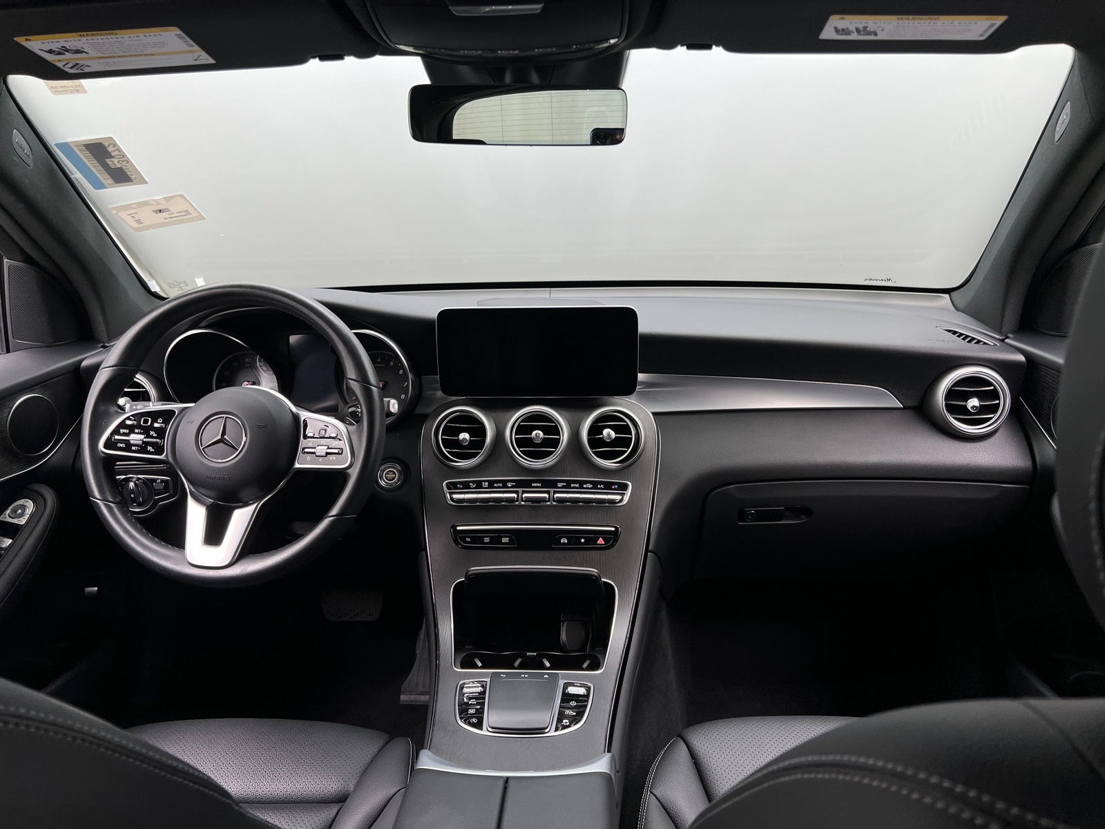 Thumbnail: 2022 Mercedes-Benz GLC - 2