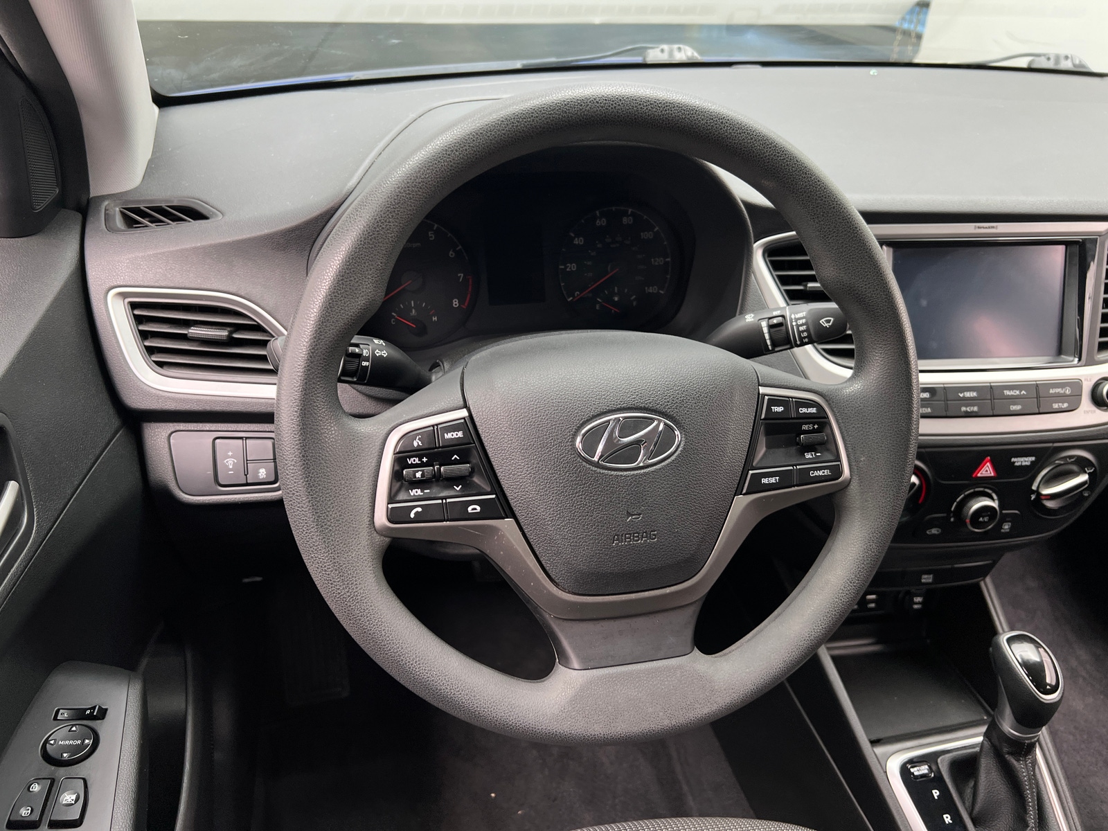 Thumbnail: 2022 Hyundai Accent - 5