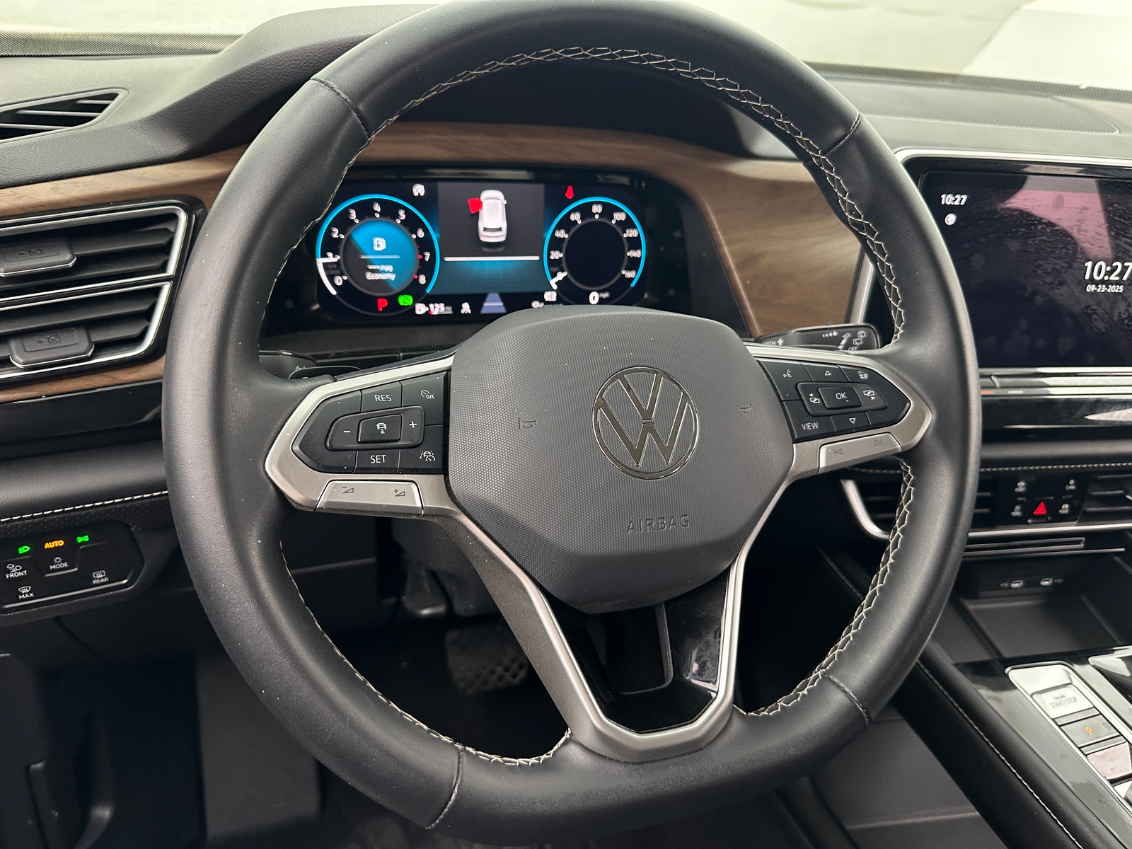 Thumbnail: 2024 Volkswagen Atlas - 4