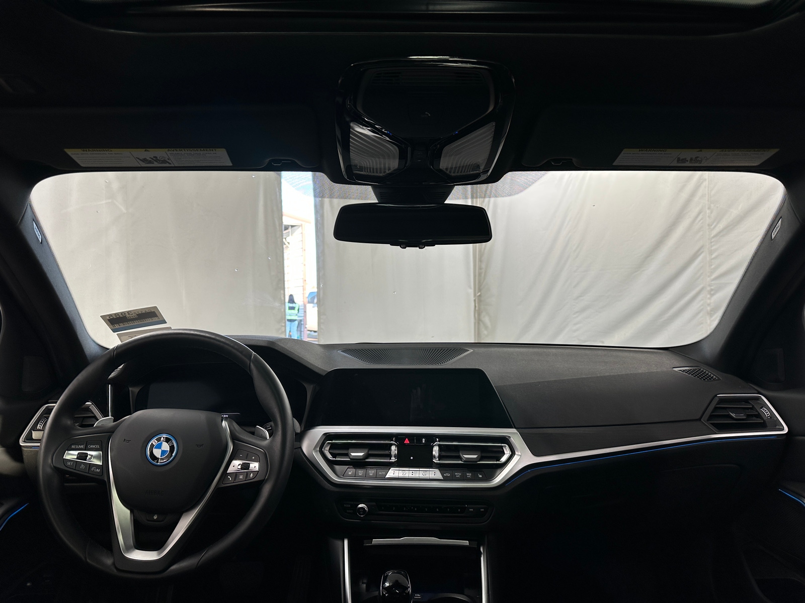 Thumbnail: 2022 BMW 3 Series - 2