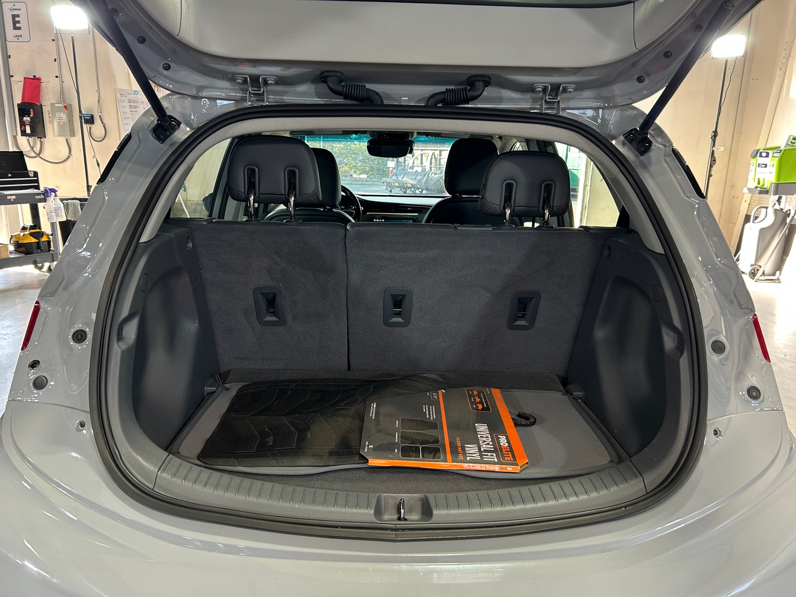 Thumbnail: 2020 Chevrolet Bolt EV - 6