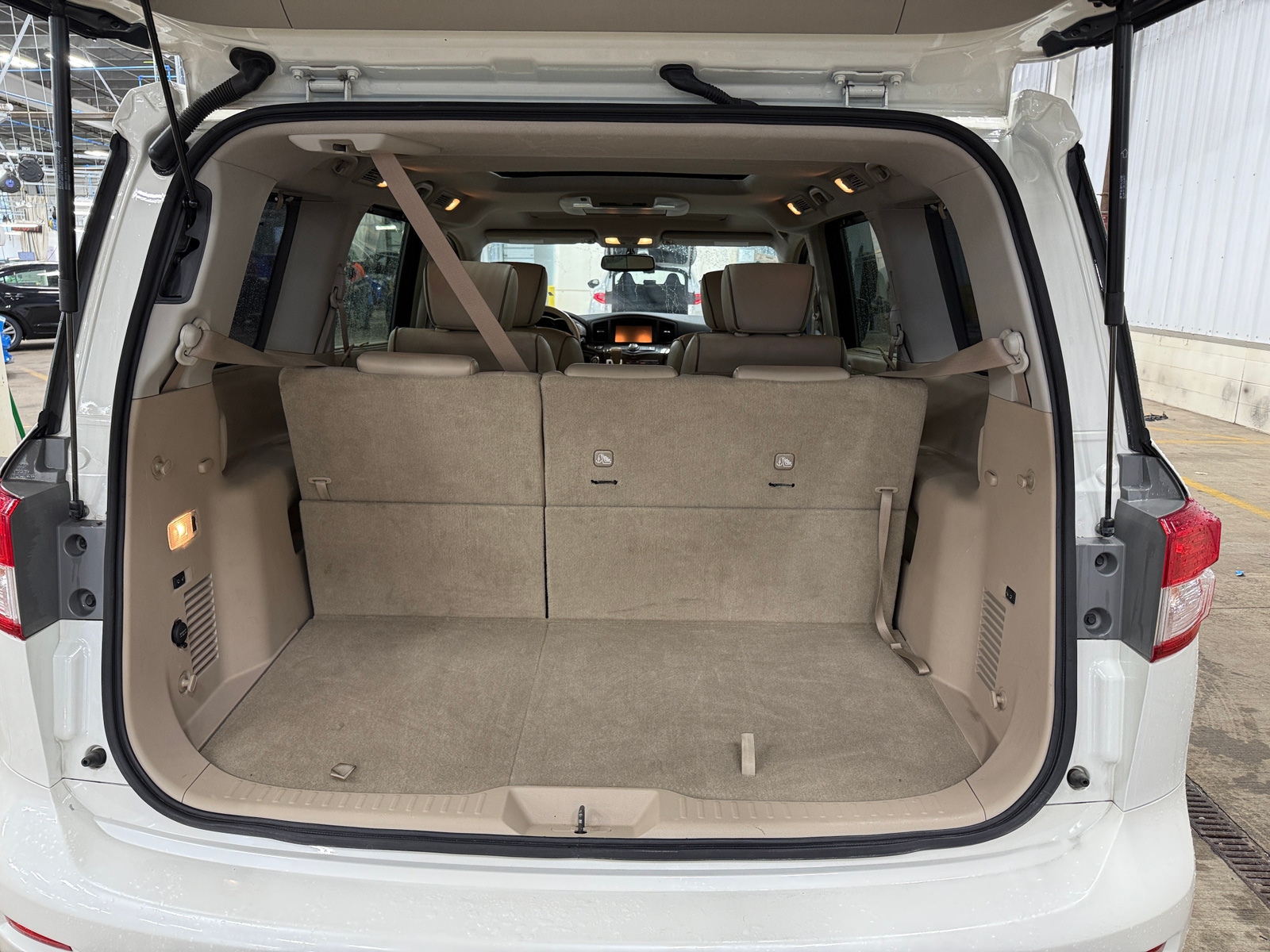 Thumbnail: 2015 Nissan Quest - 6