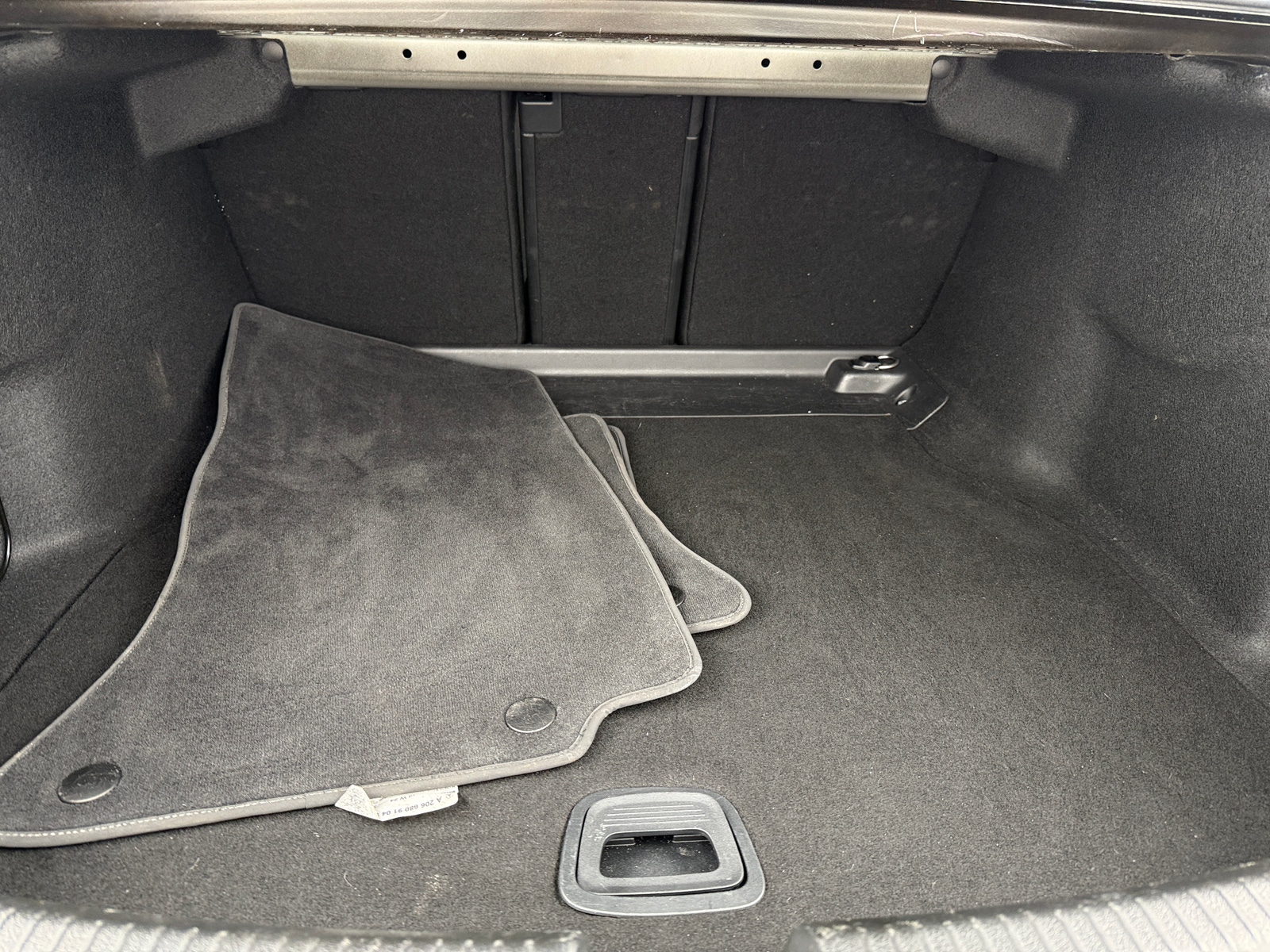 Thumbnail: 2024 Mercedes-Benz C-Class - 6