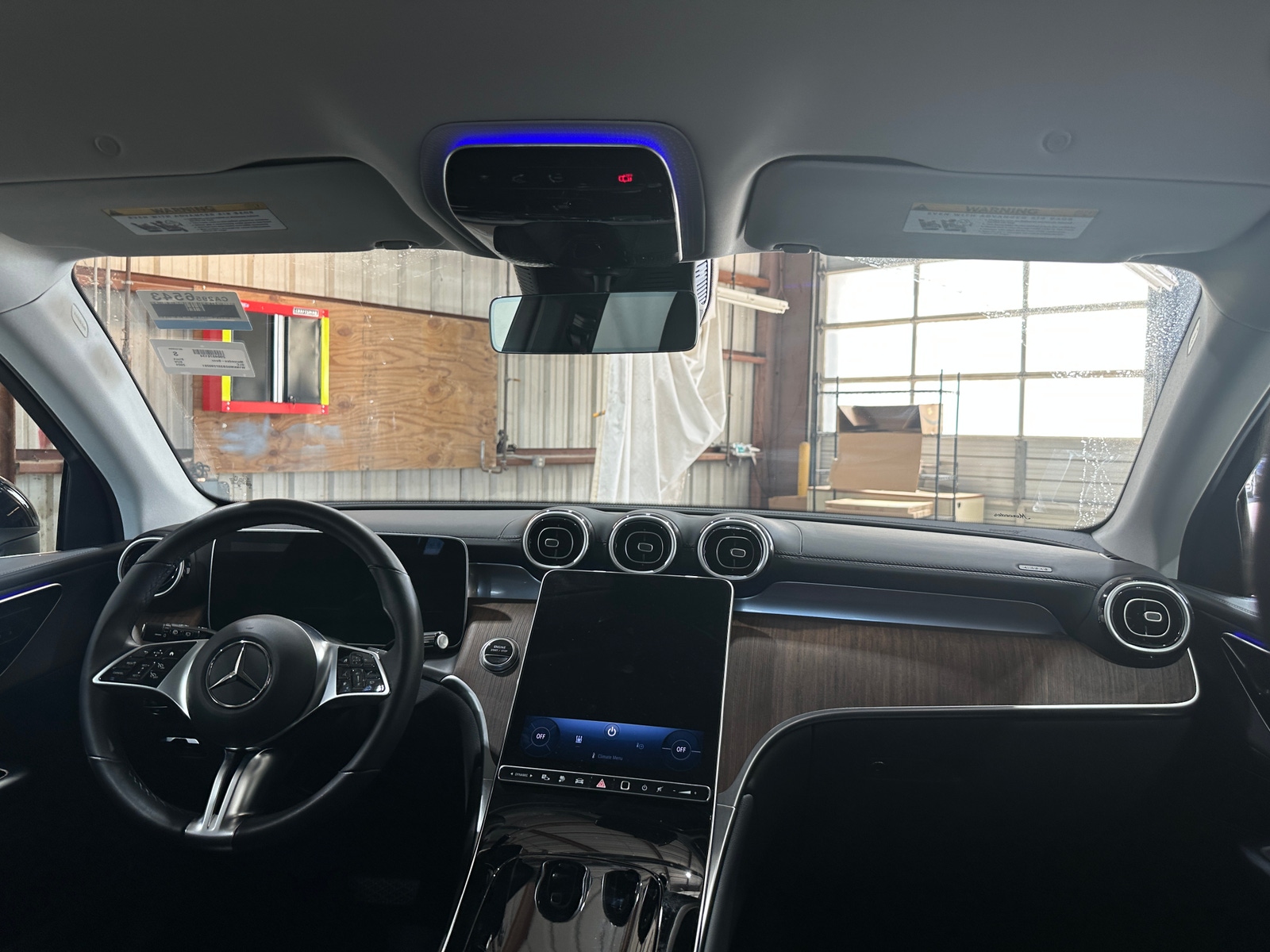 Thumbnail: 2025 Mercedes-Benz GLC - 2