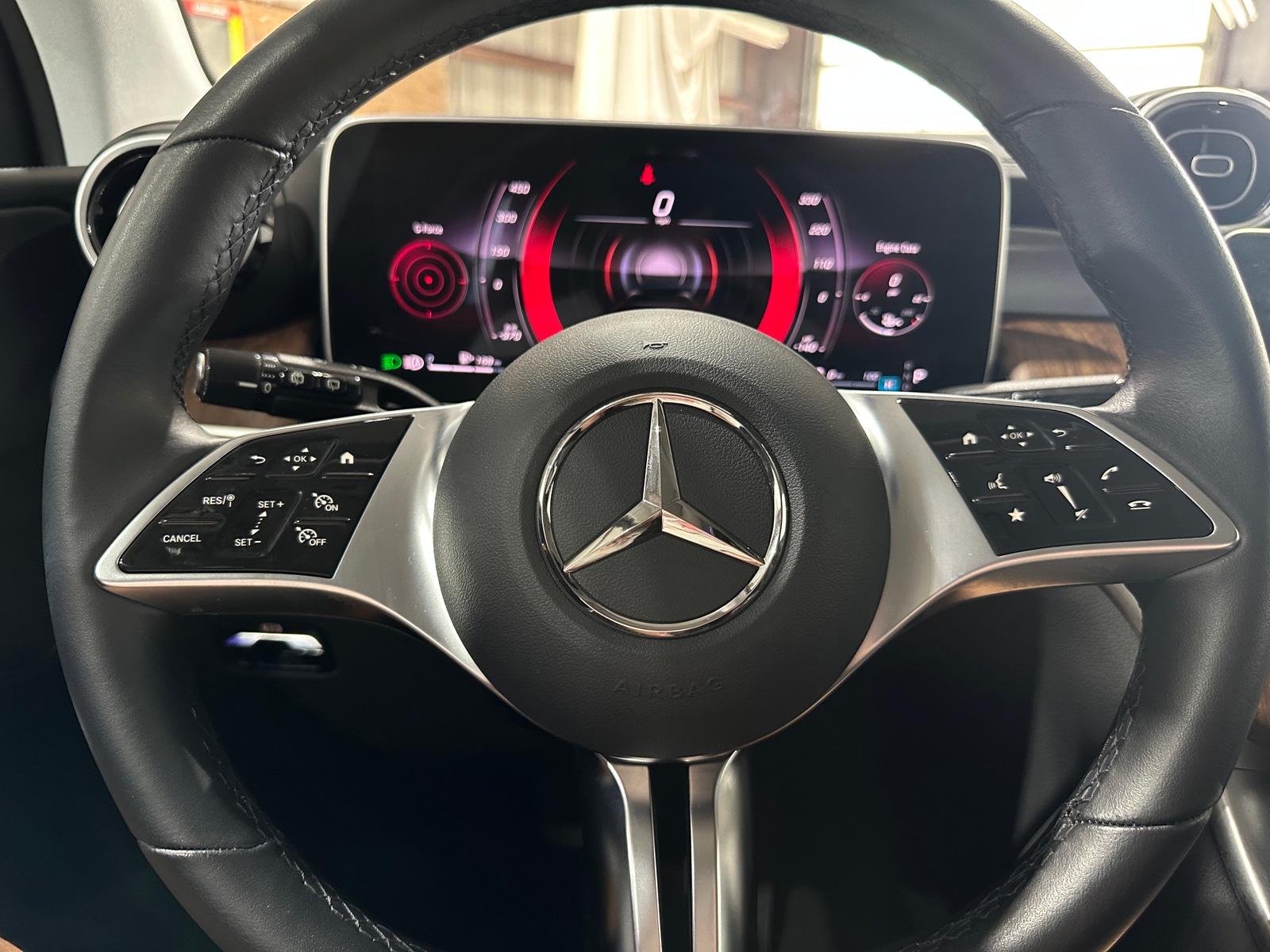 Thumbnail: 2025 Mercedes-Benz GLC - 4