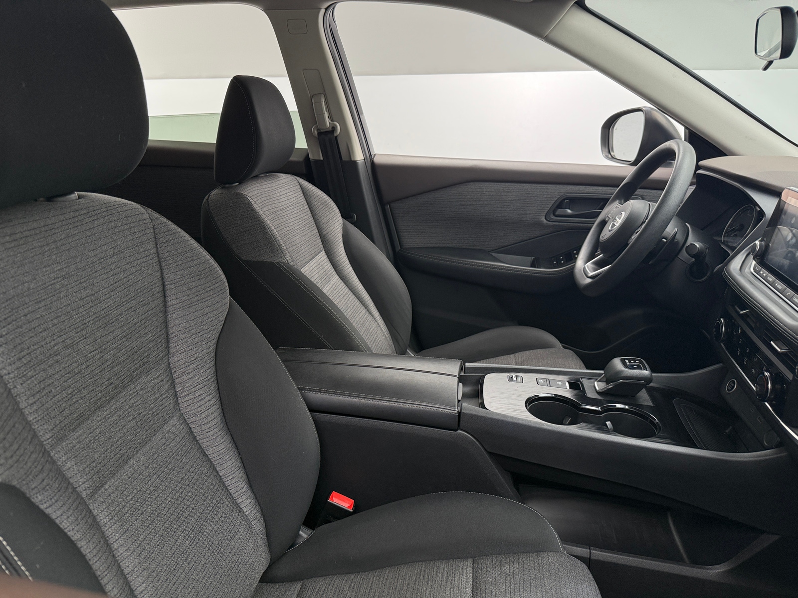 Thumbnail: 2021 Nissan Rogue - 2