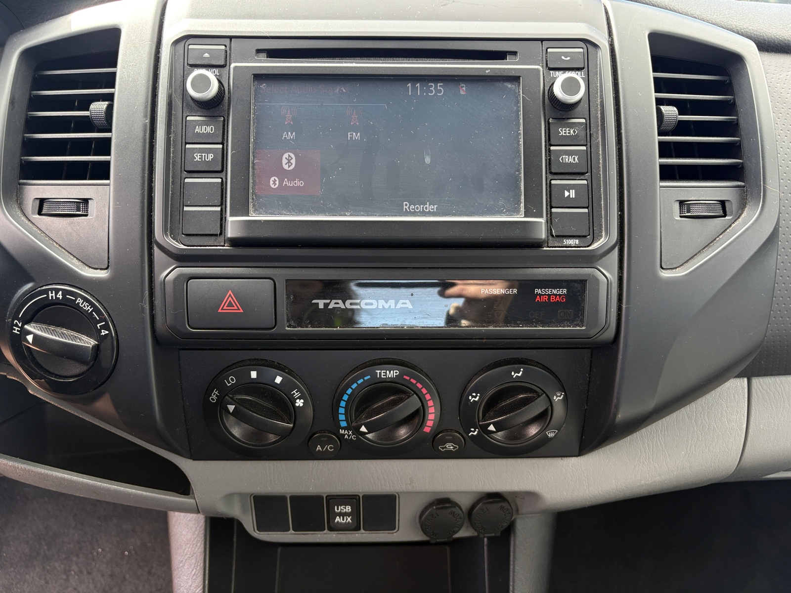 Thumbnail: 2015 Toyota Tacoma - 4
