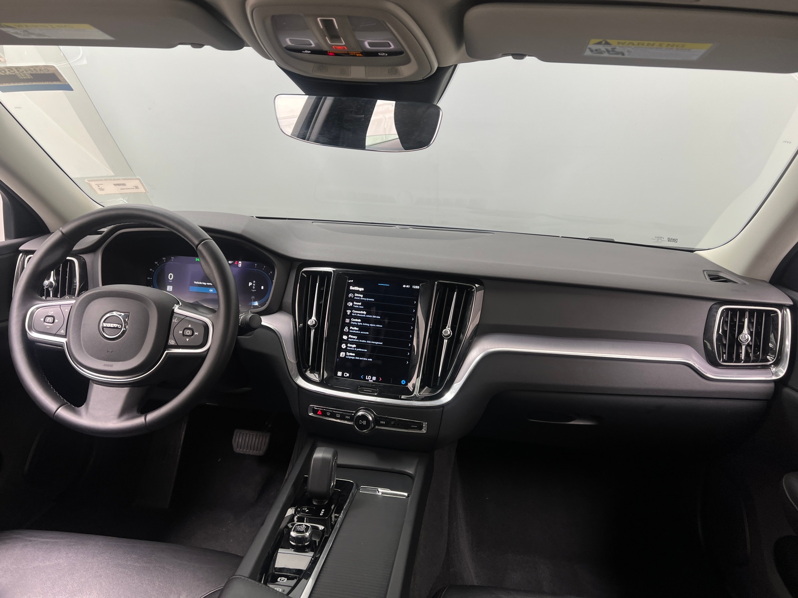 Thumbnail: 2024 Volvo S60 - 3