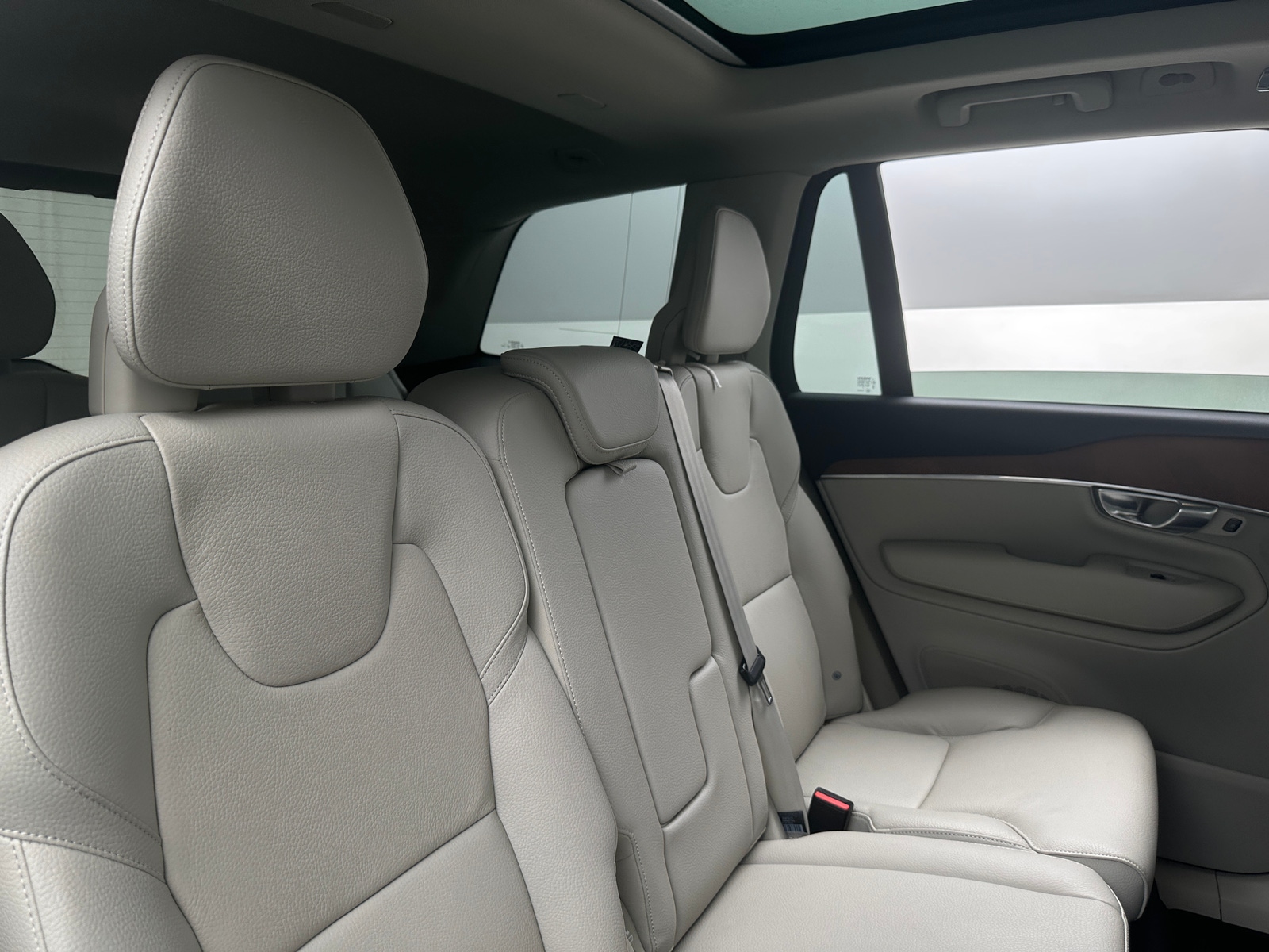 Thumbnail: 2022 Volvo XC90 - 5