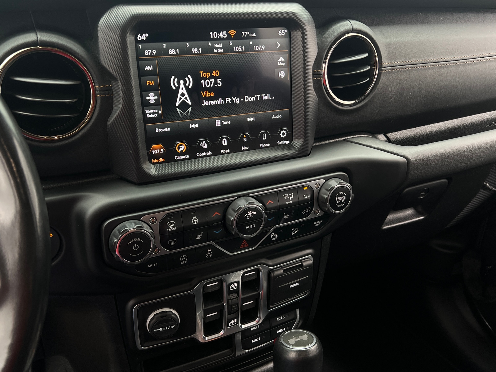 Thumbnail: 2021 Jeep Wrangler - 3
