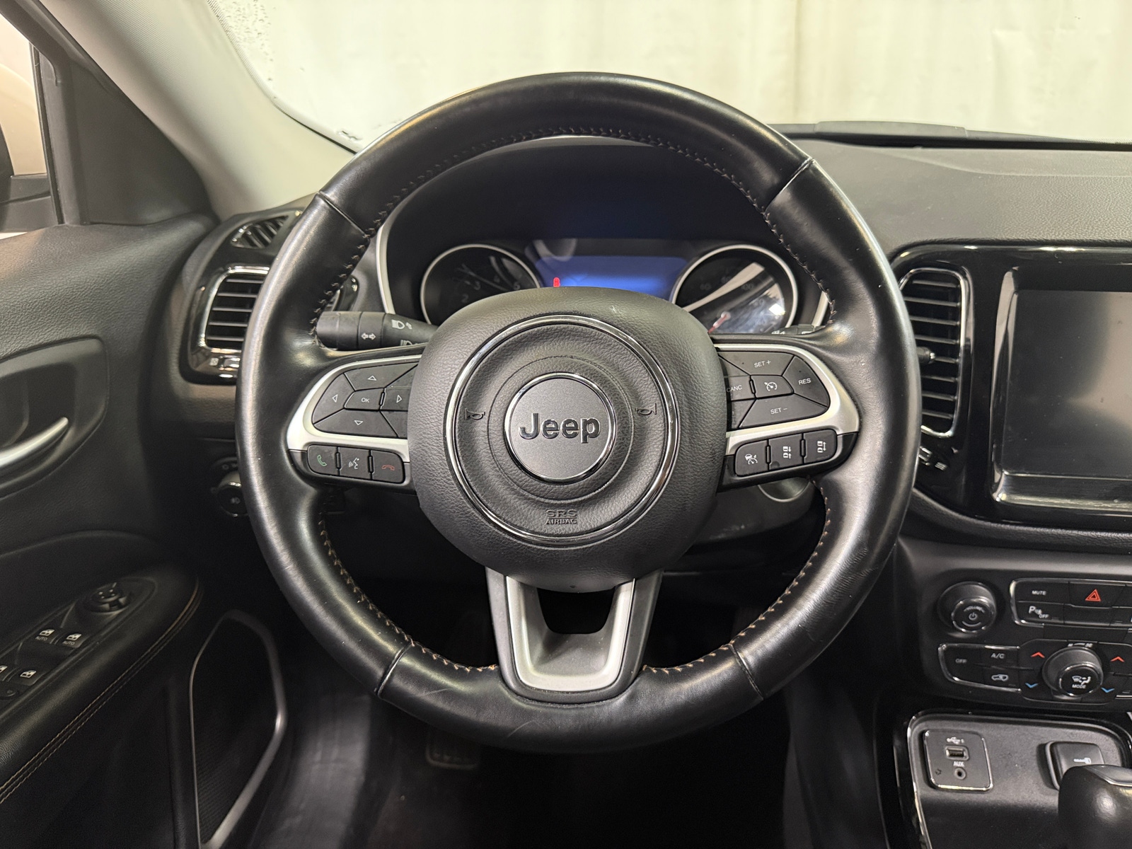 Thumbnail: 2021 Jeep Compass - 4