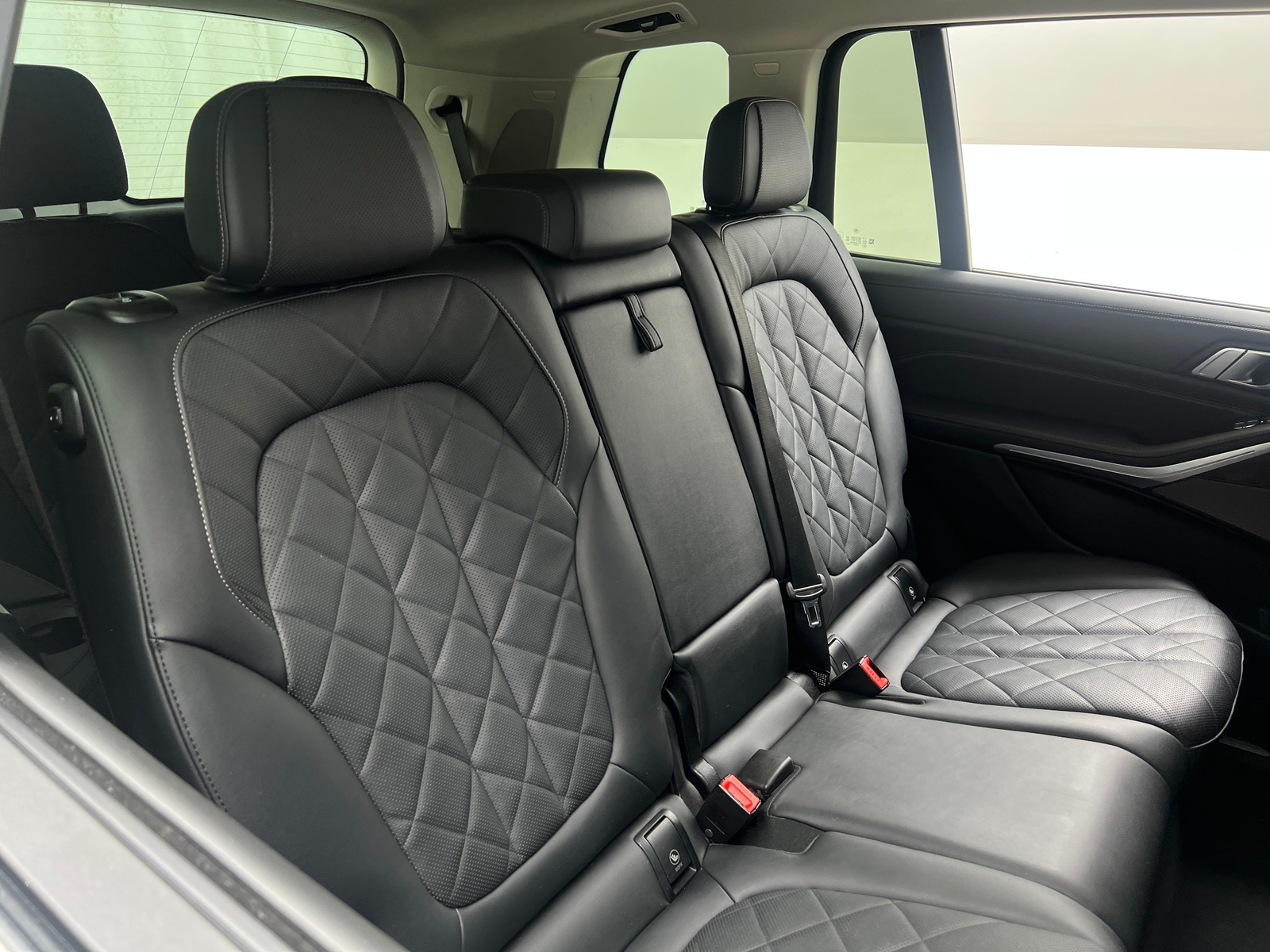 Thumbnail: 2023 BMW X7 - 5