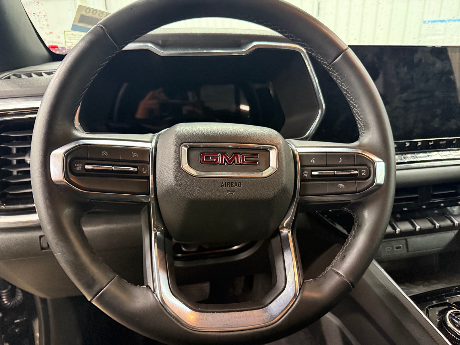 Thumbnail: 2024 GMC Canyon - 5