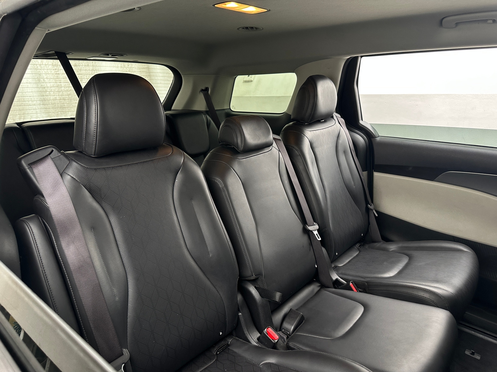 Thumbnail: 2022 Kia Carnival - 5