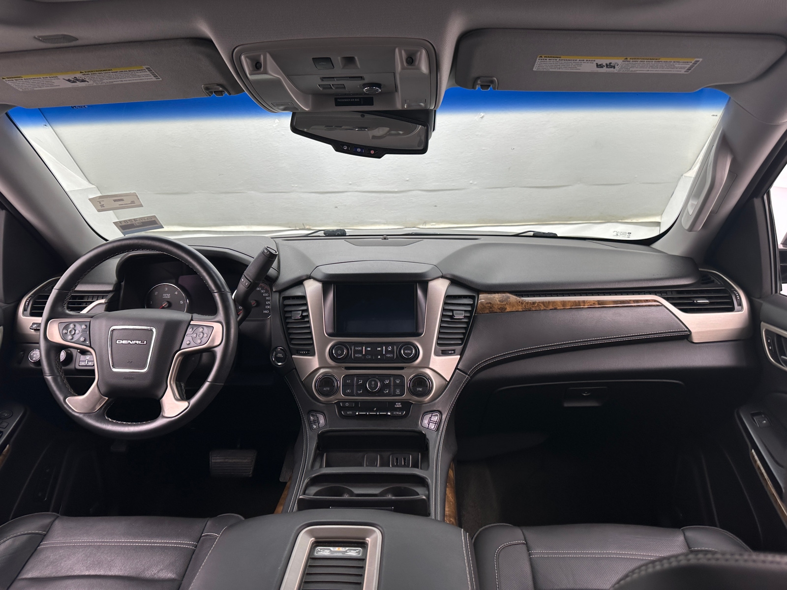 Thumbnail: 2016 GMC Yukon - 2