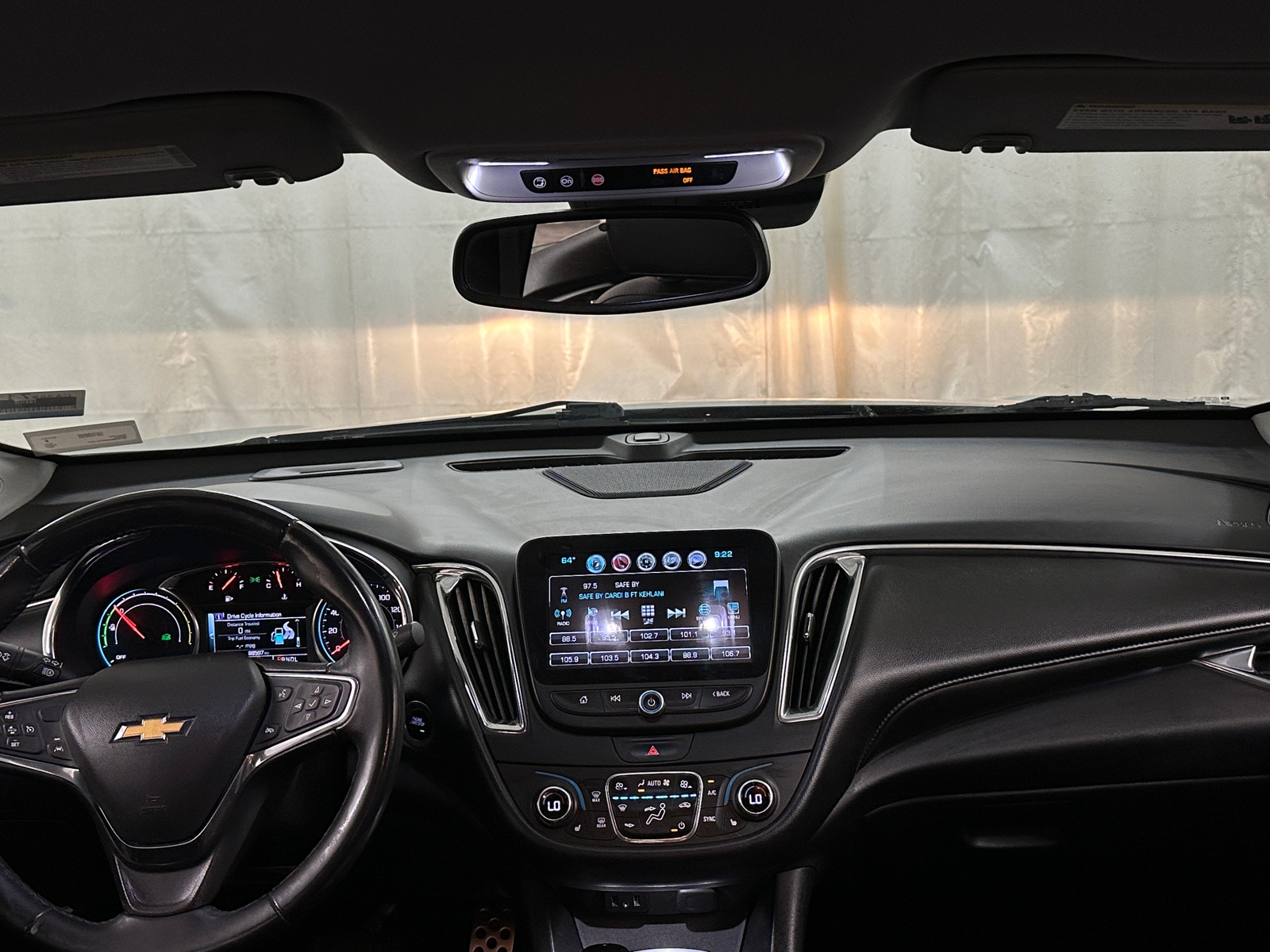 Thumbnail: 2017 Chevrolet Malibu - 2