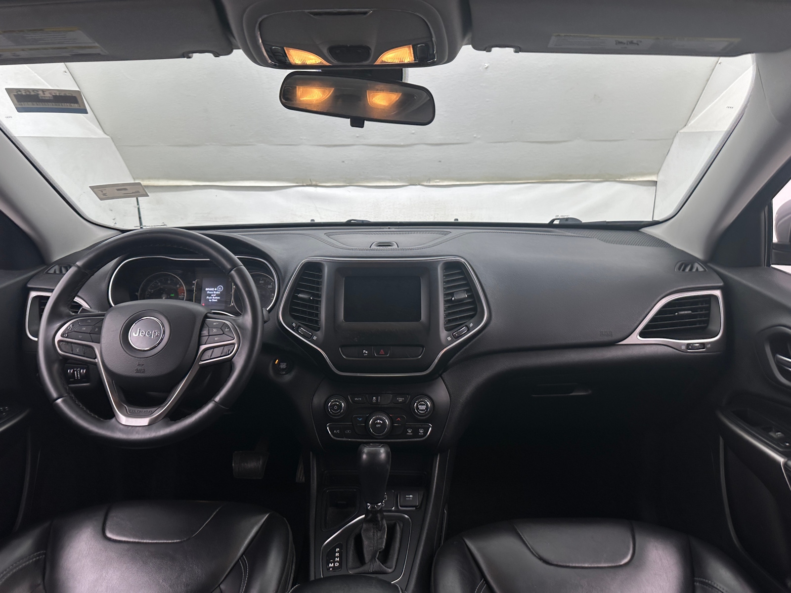 Thumbnail: 2019 Jeep Cherokee - 3
