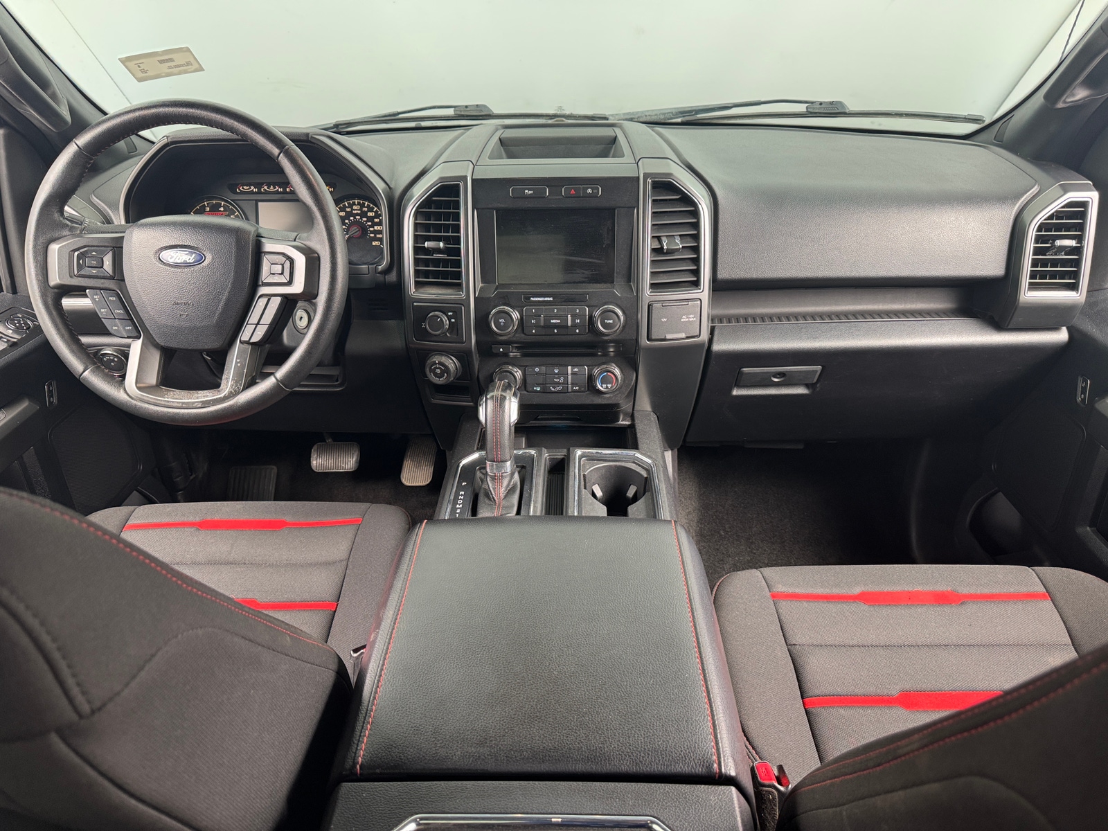 Thumbnail: 2017 Ford Econoline - 3