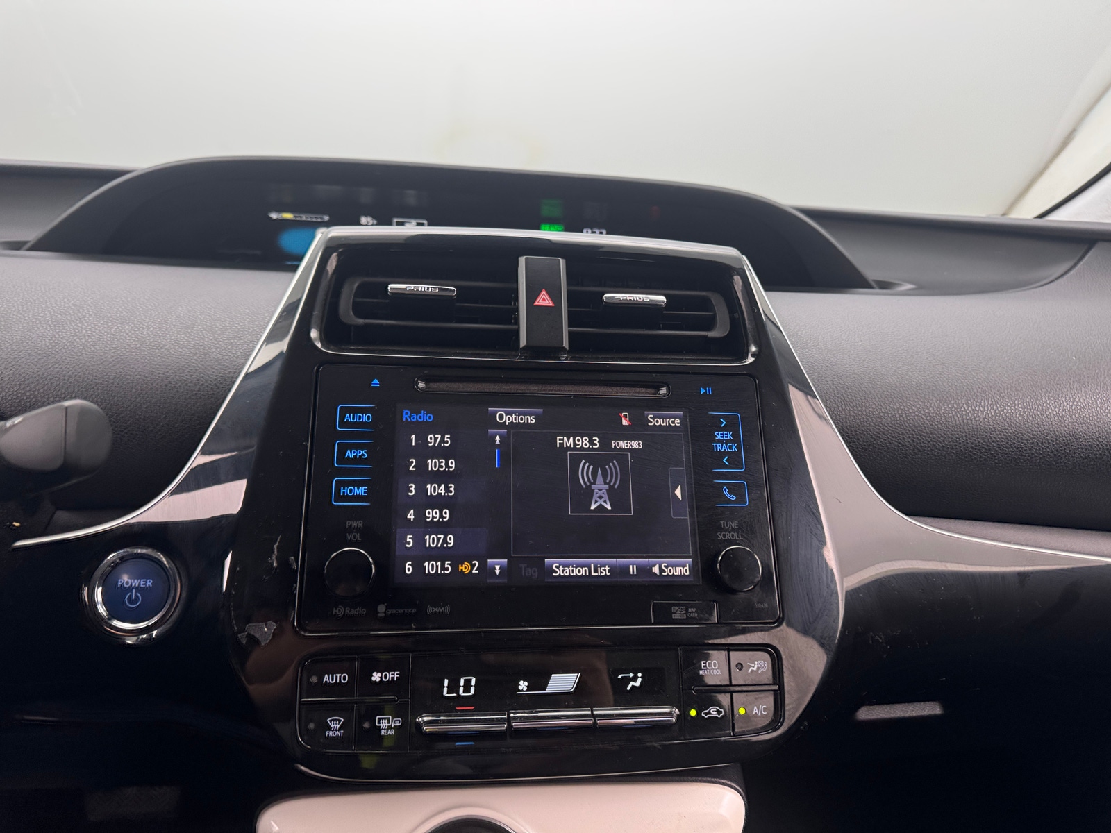 Thumbnail: 2019 Toyota Prius Prime - 4