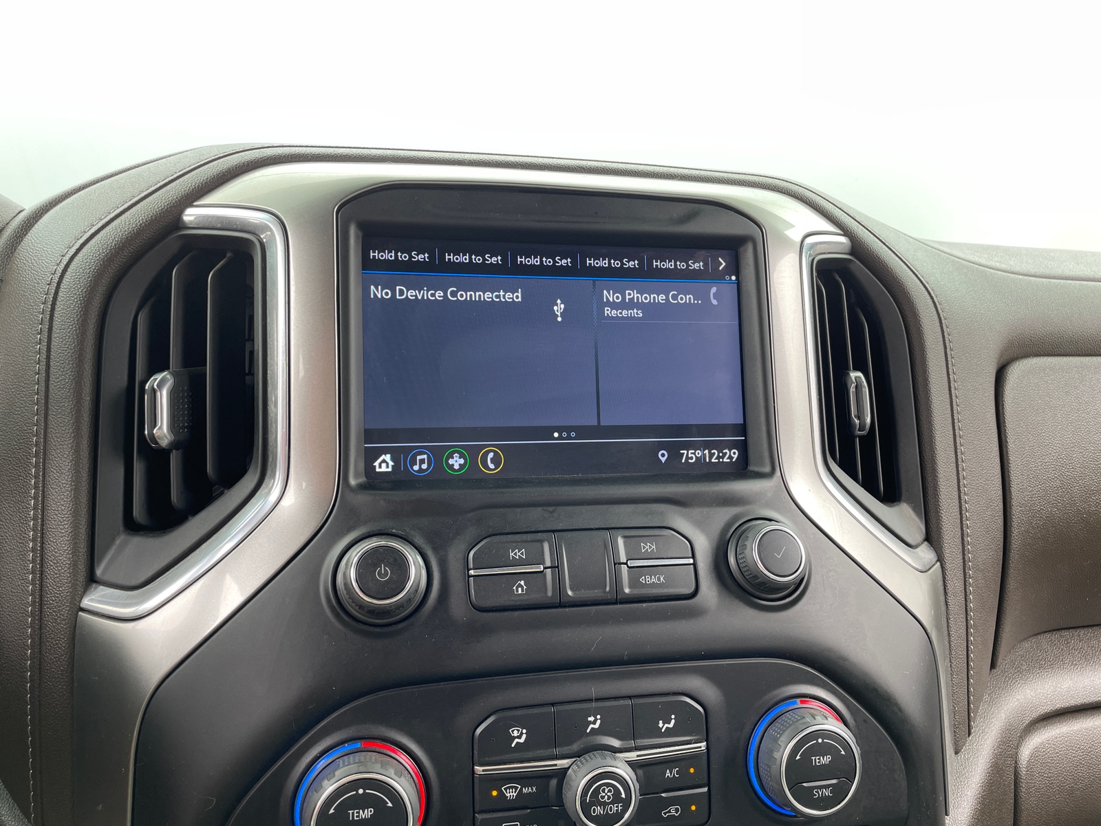 Thumbnail: 2021 Chevrolet Silverado 1500 - 4