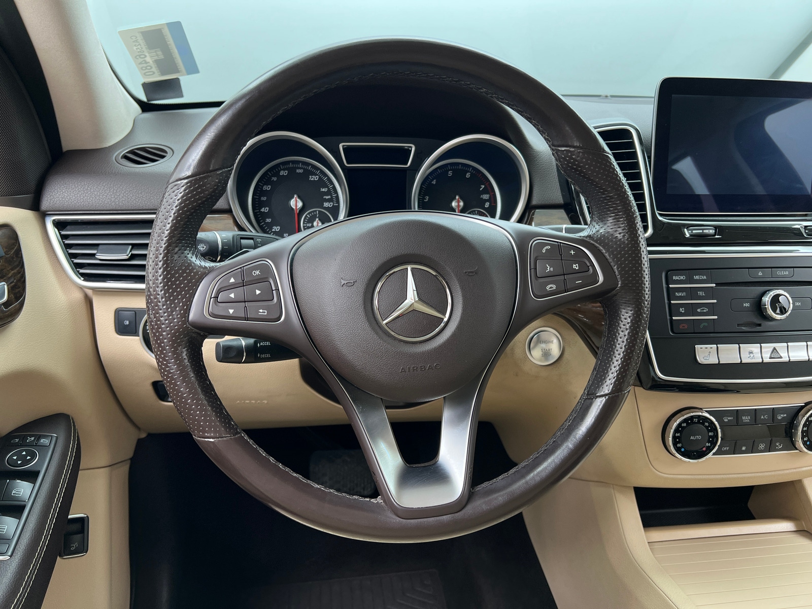Thumbnail: 2016 Mercedes-Benz GLE - 4