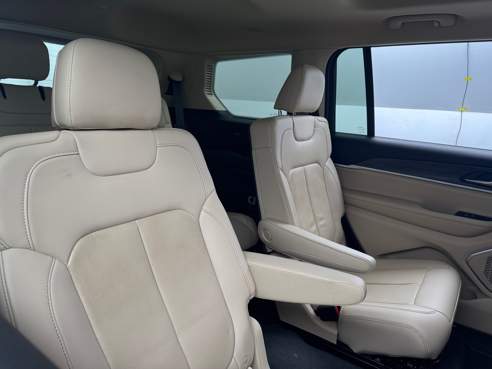 Thumbnail: 2021 Jeep Grand Cherokee L - 5