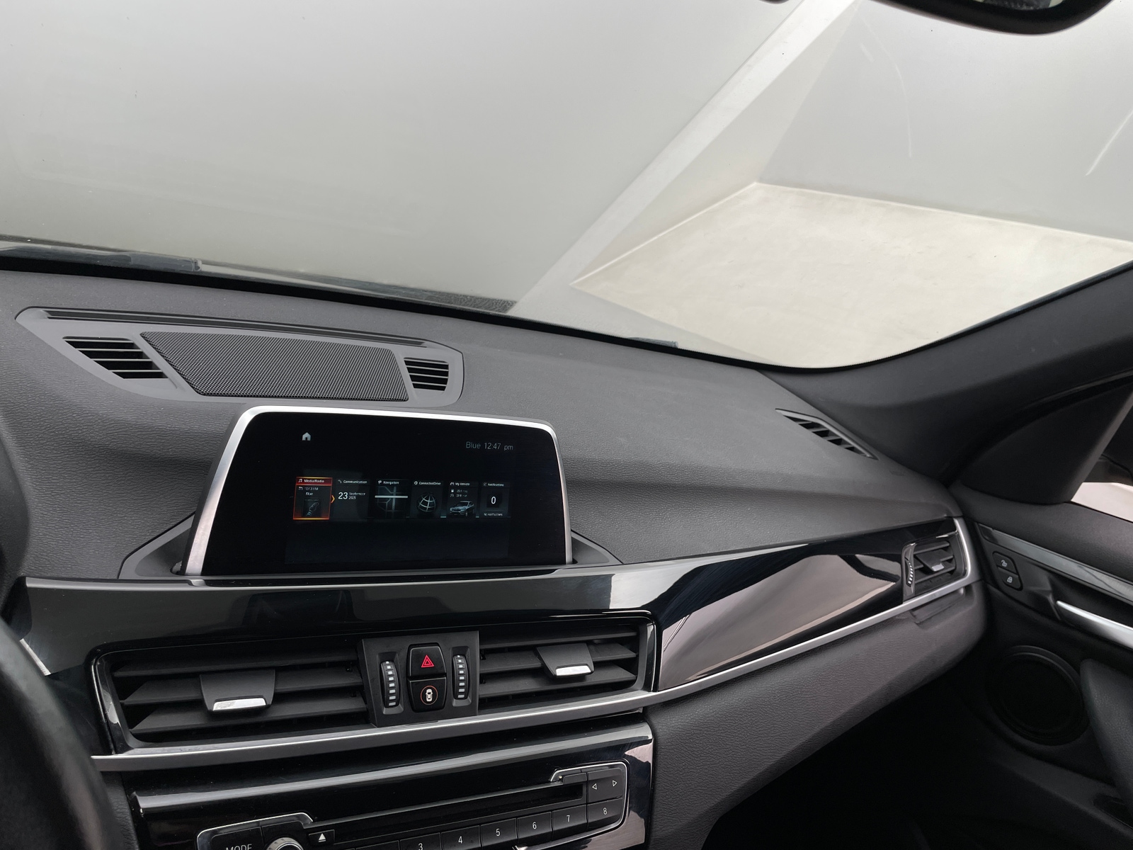 Thumbnail: 2019 BMW X1 - 3