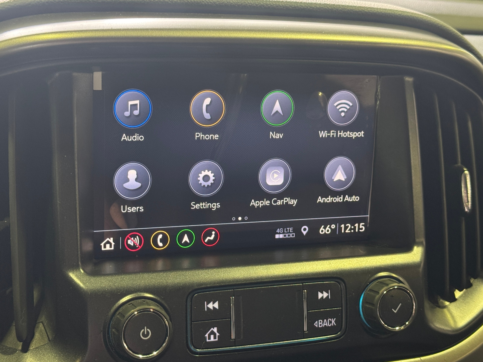 Thumbnail: 2021 Chevrolet Colorado - 3