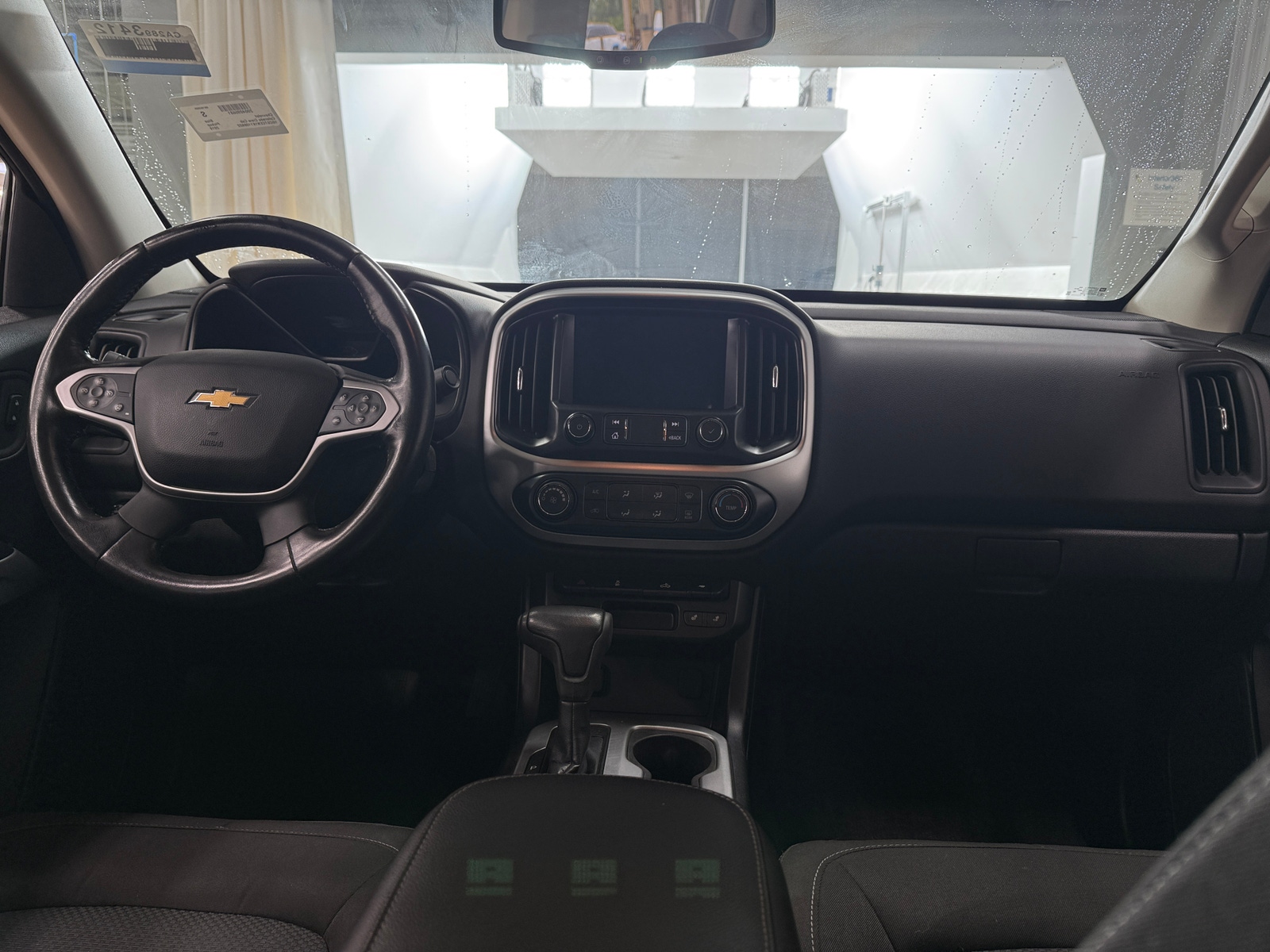 Thumbnail: 2019 Chevrolet Colorado - 3