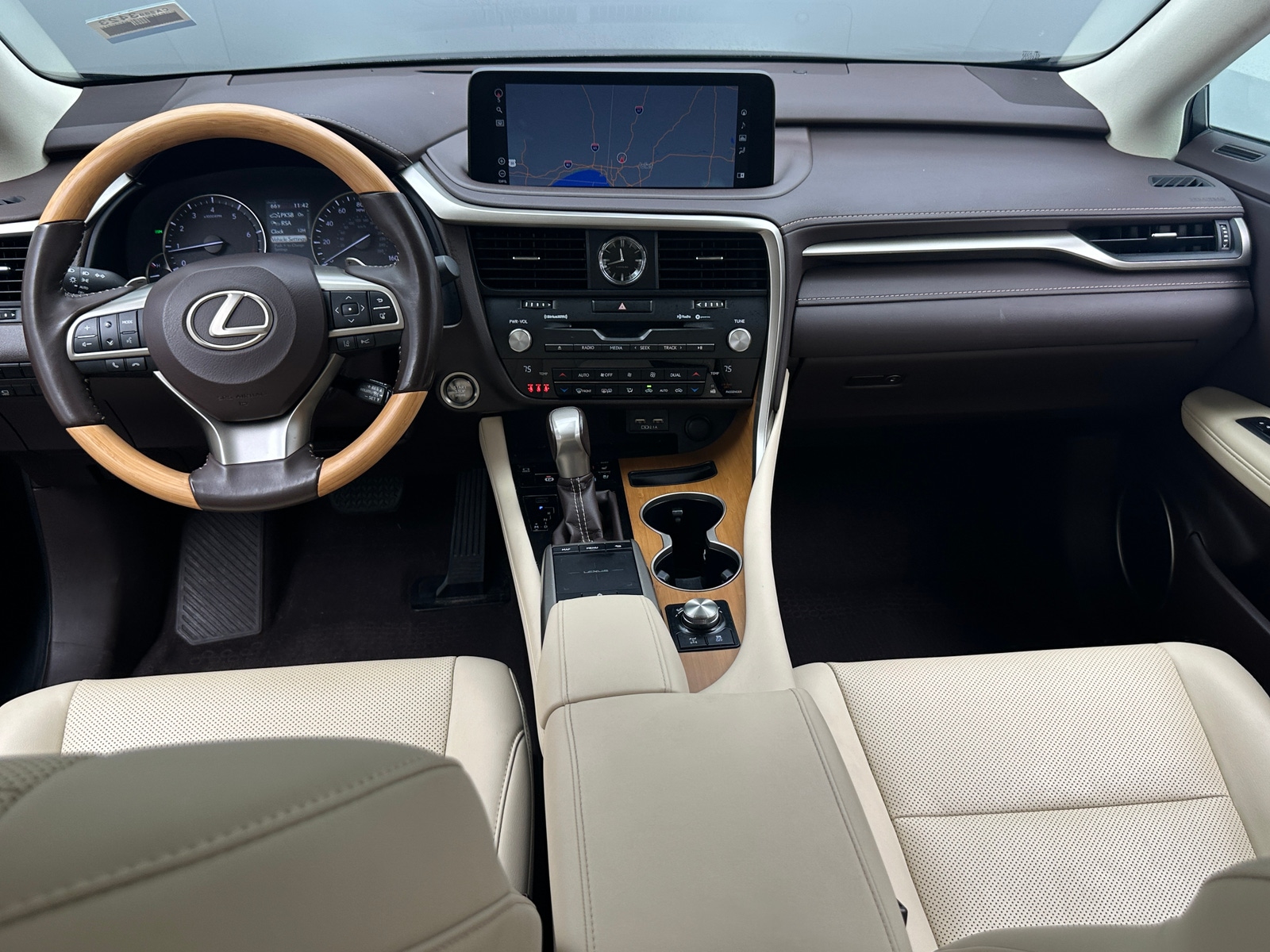 Thumbnail: 2020 Lexus RX - 3