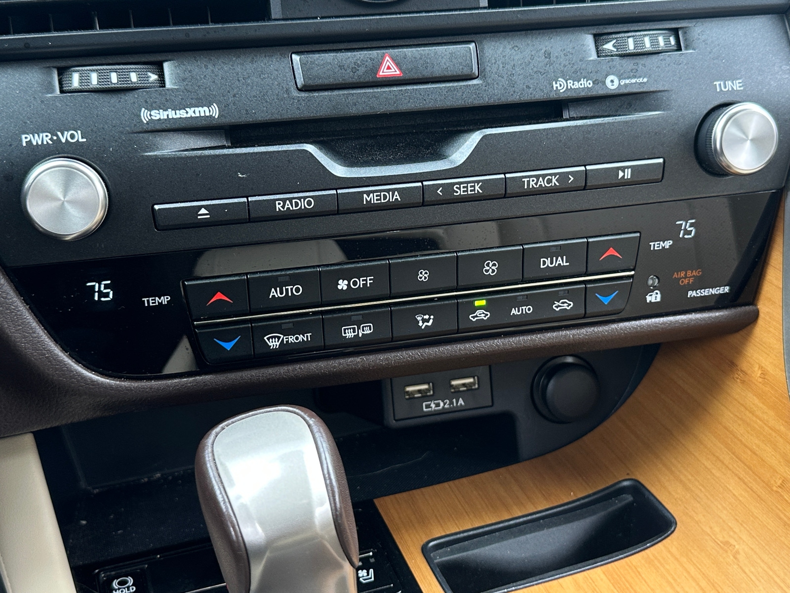 Thumbnail: 2020 Lexus RX - 4