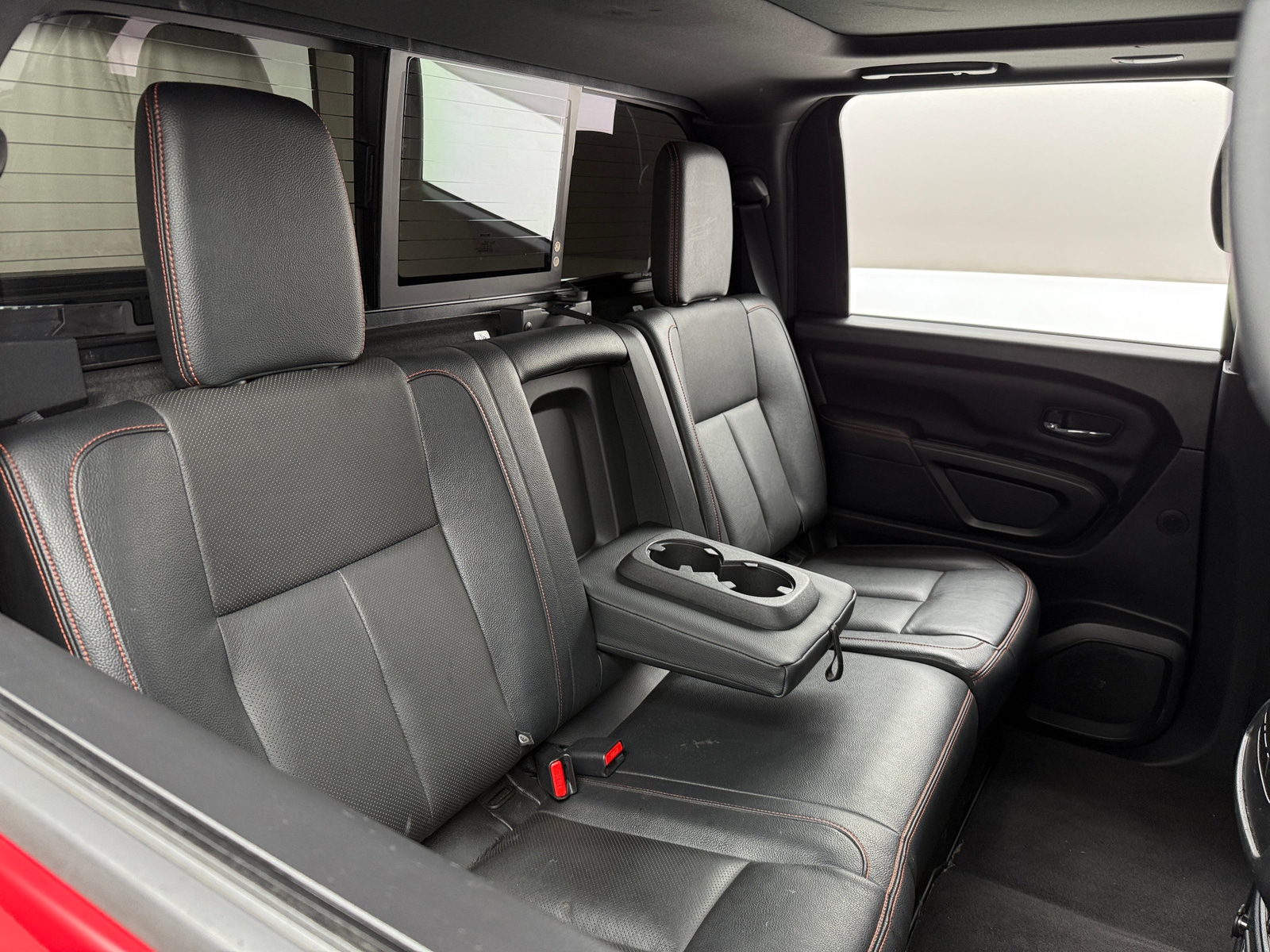 Thumbnail: 2020 Nissan Titan - 5
