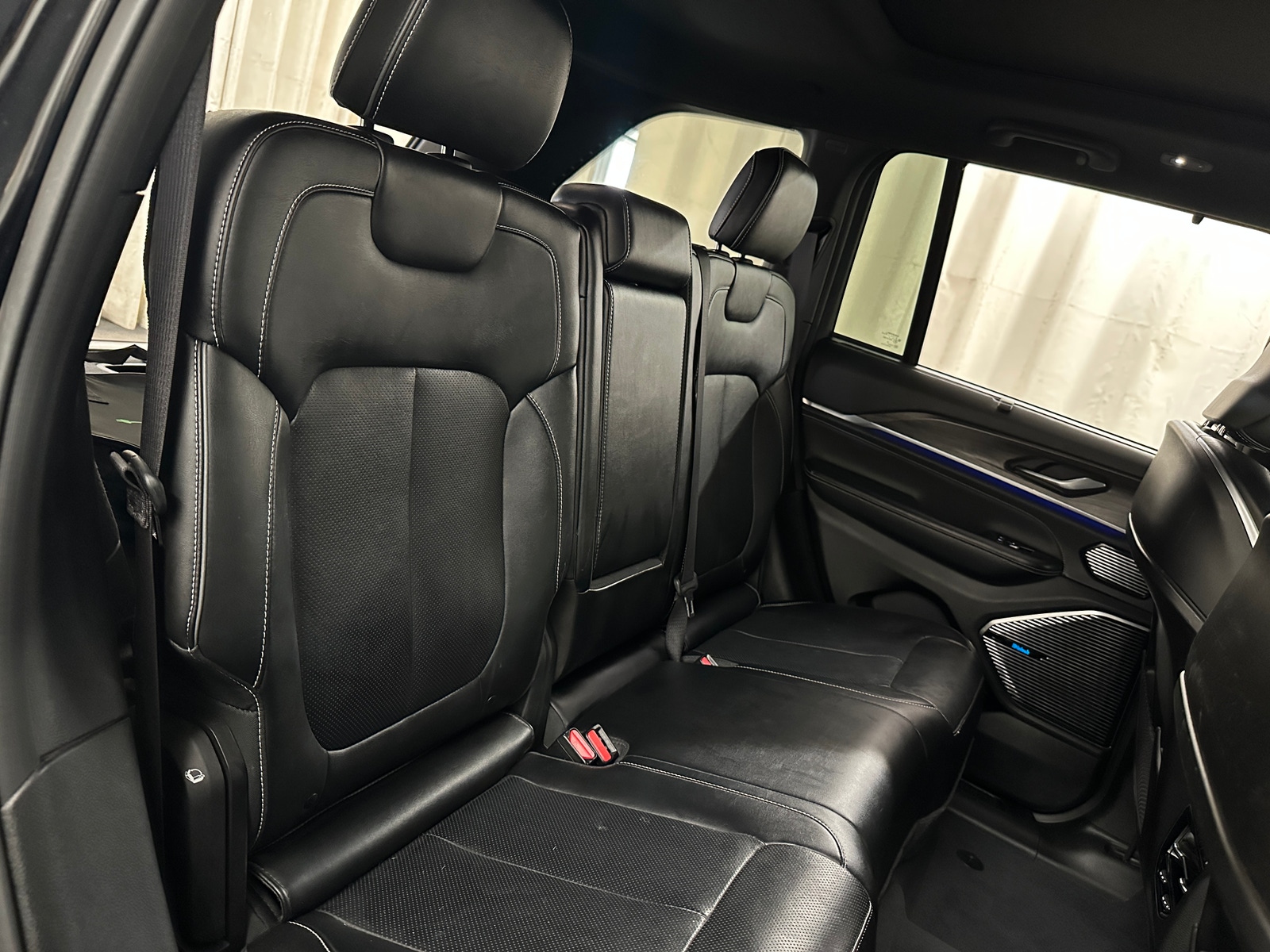 Thumbnail: 2023 Jeep Grand Cherokee - 5