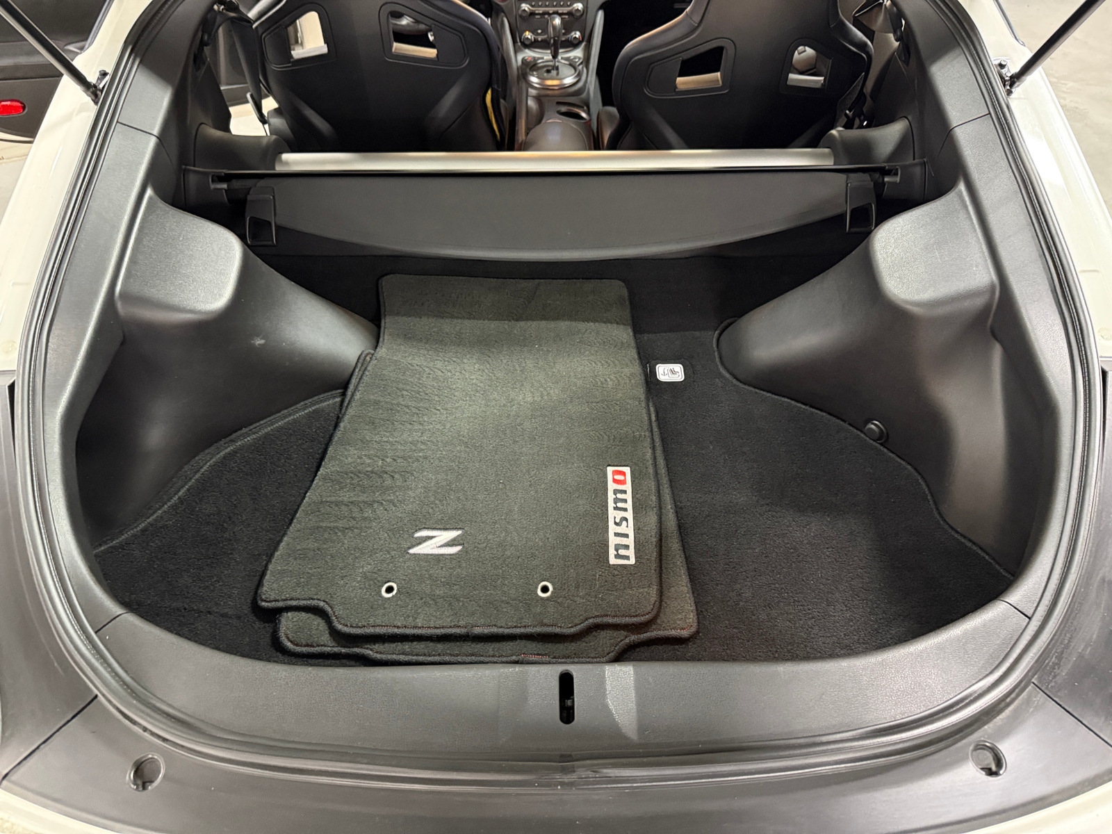 Thumbnail: 2015 Nissan Z - 4