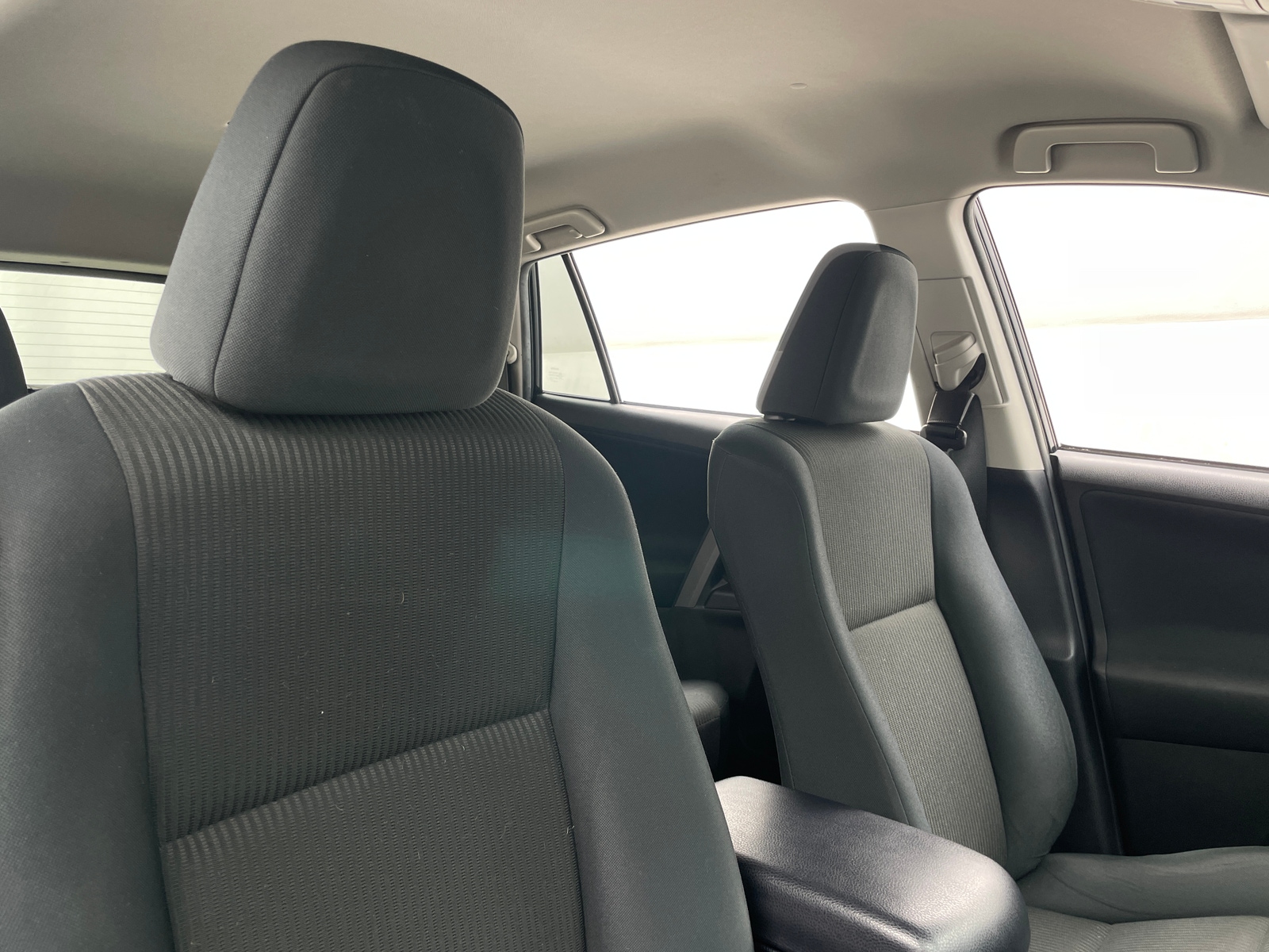 Thumbnail: 2018 Toyota RAV4 - 2