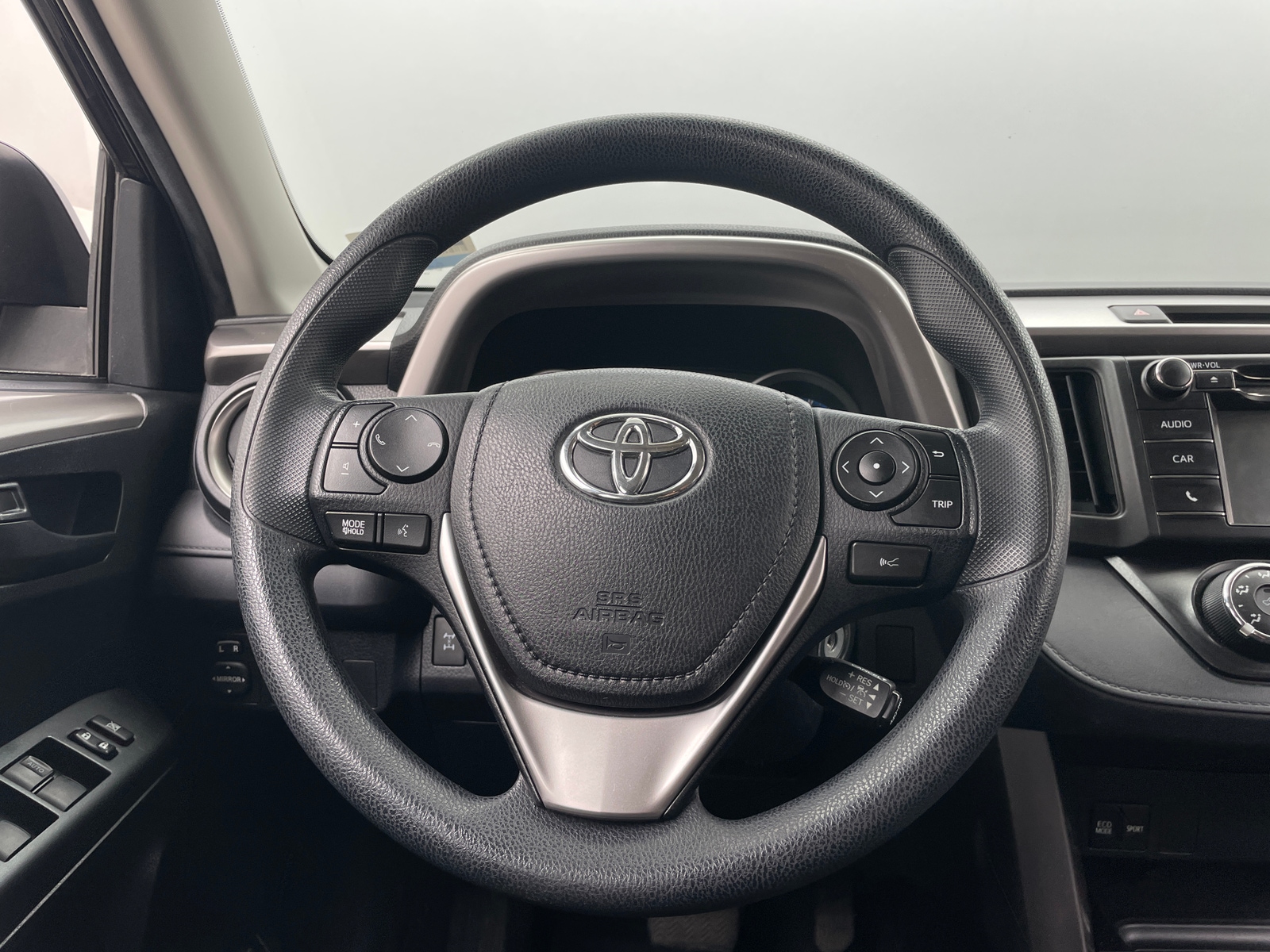 Thumbnail: 2018 Toyota RAV4 - 5