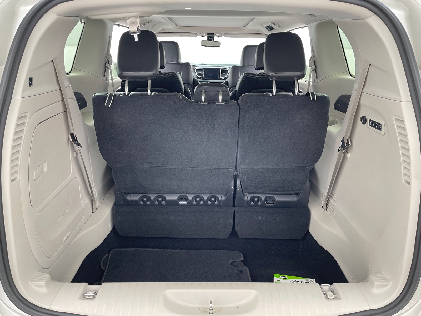 Thumbnail: 2019 Chrysler Pacifica - 6