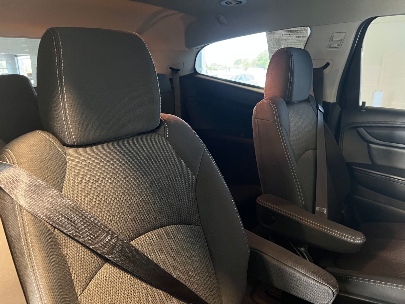 Thumbnail: 2017 Chevrolet Traverse - 6