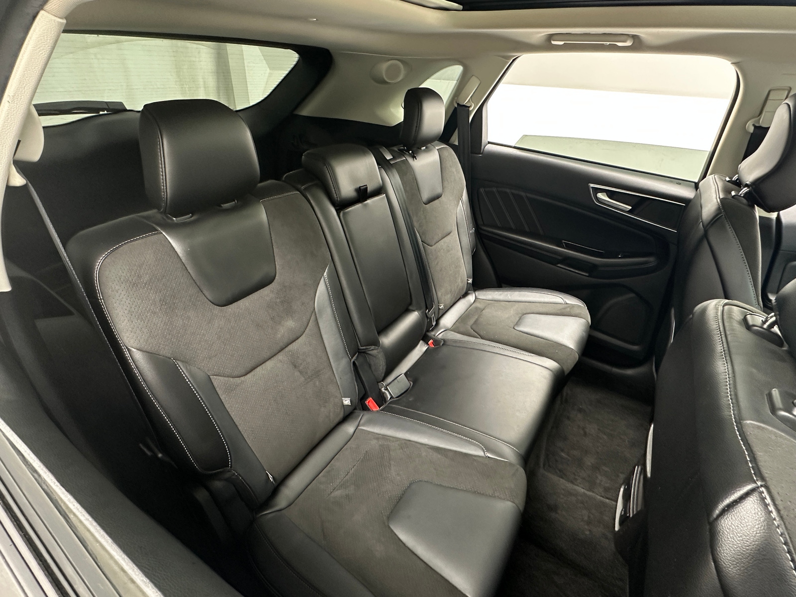 Thumbnail: 2017 Ford Edge - 5