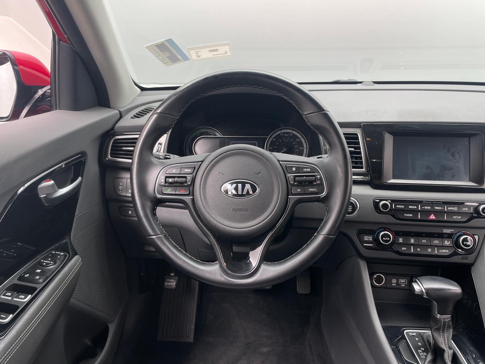 Thumbnail: 2019 Kia Niro - 4